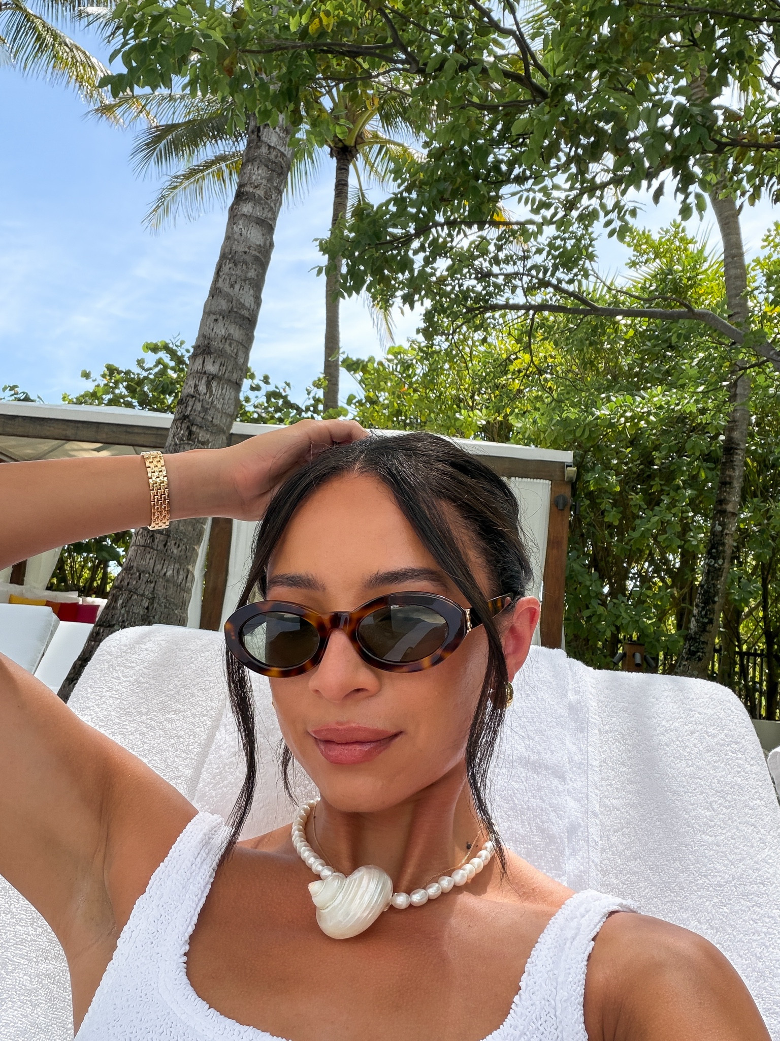 Beach makeup that’s also sunscreen >>

#LTKTravel #LTKSwim #LTKBeauty