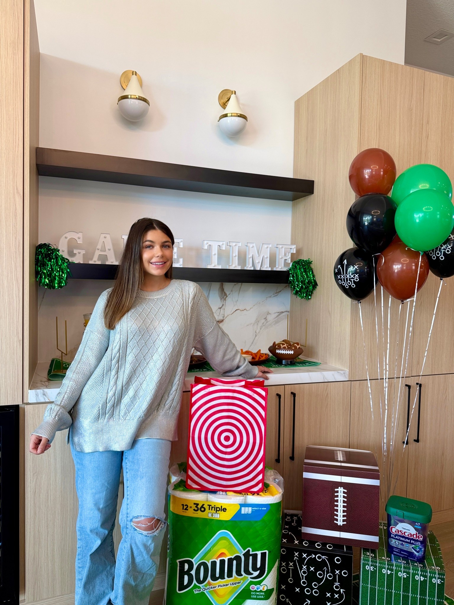#ad Getting ready for the Big Game coming up! Thanks  @bountypapertowels
@MyCascade I was able to clean up before hosting! 🤎
#myeverythingand
#bountypapertowel #cascade
#TargetPartner
