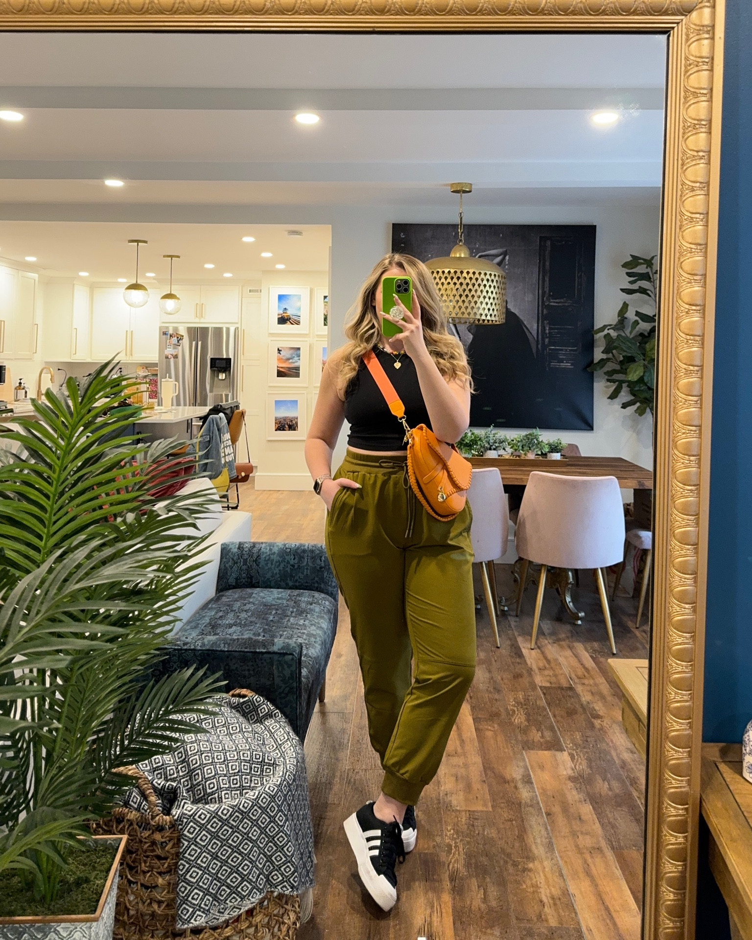 Athleisure / loungewear outfit / joggers 

#LTKActive #LTKmidsize #LTKsalealert