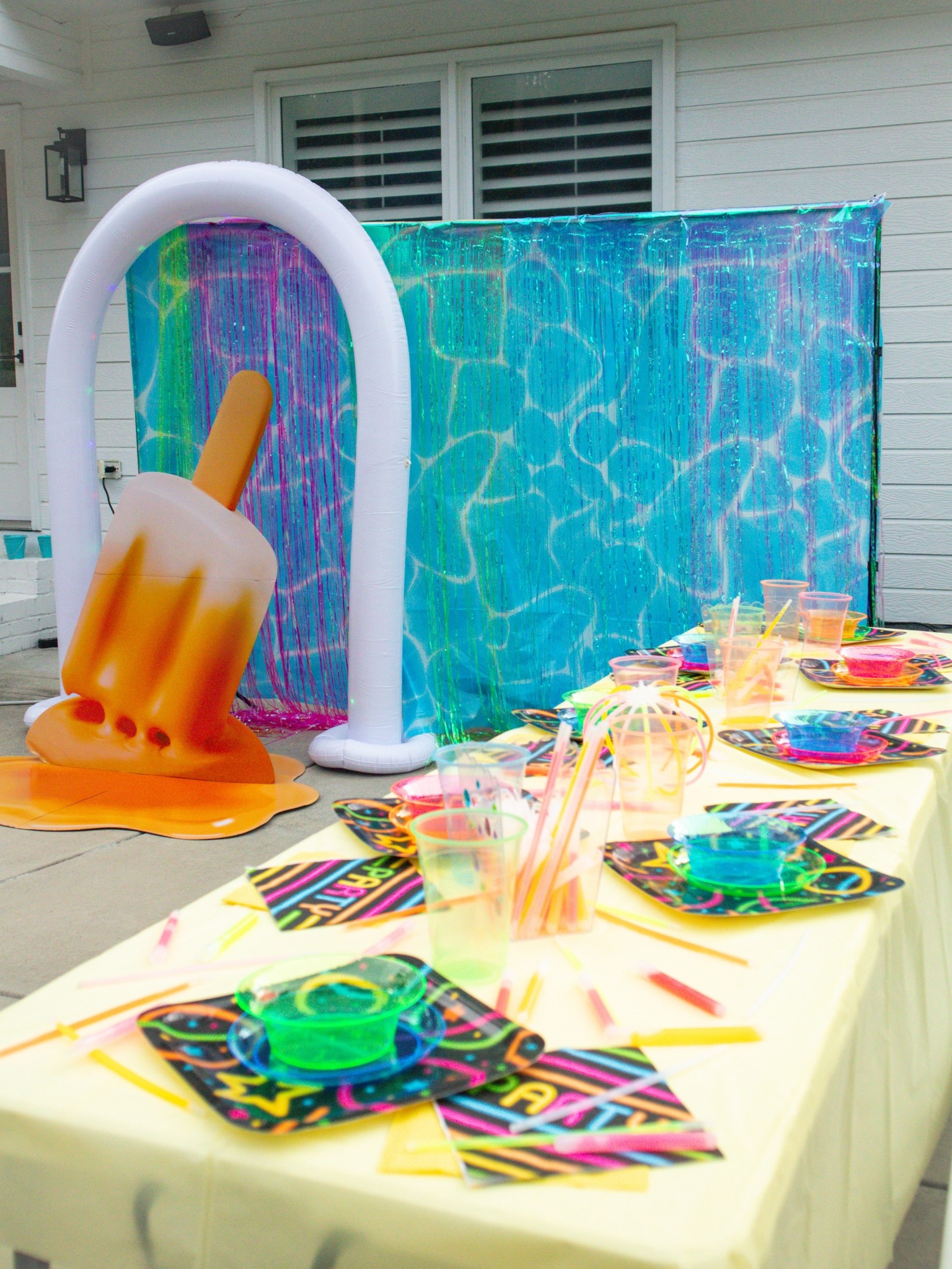 Glow Night Swim Pool Party 👙🌟💦 all the best party supplies for an end of summer party with glow sticks, light up beach balls, light up arch, glow diving sticks, and glow party table decor! Find it all here 💦 #glowparty #pool #poolparty #Glowsticks #gowinthedark #endofsummer

#LTKHome #LTKParties #LTKFamily