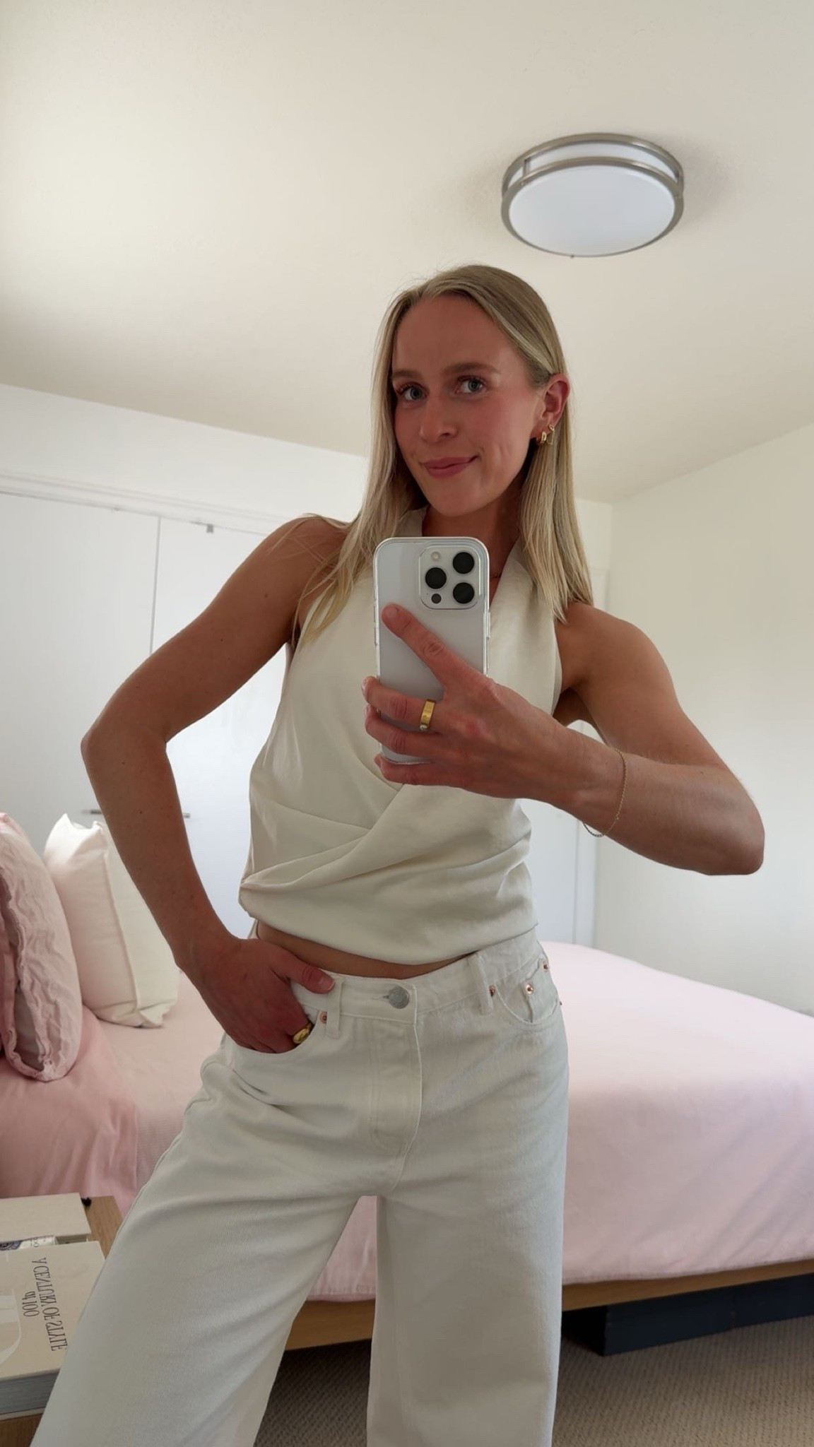 xs top & 24 in jeans!! earrings are from the perfect hoop

#LTKcanada #LTKpetite #LTKsummer