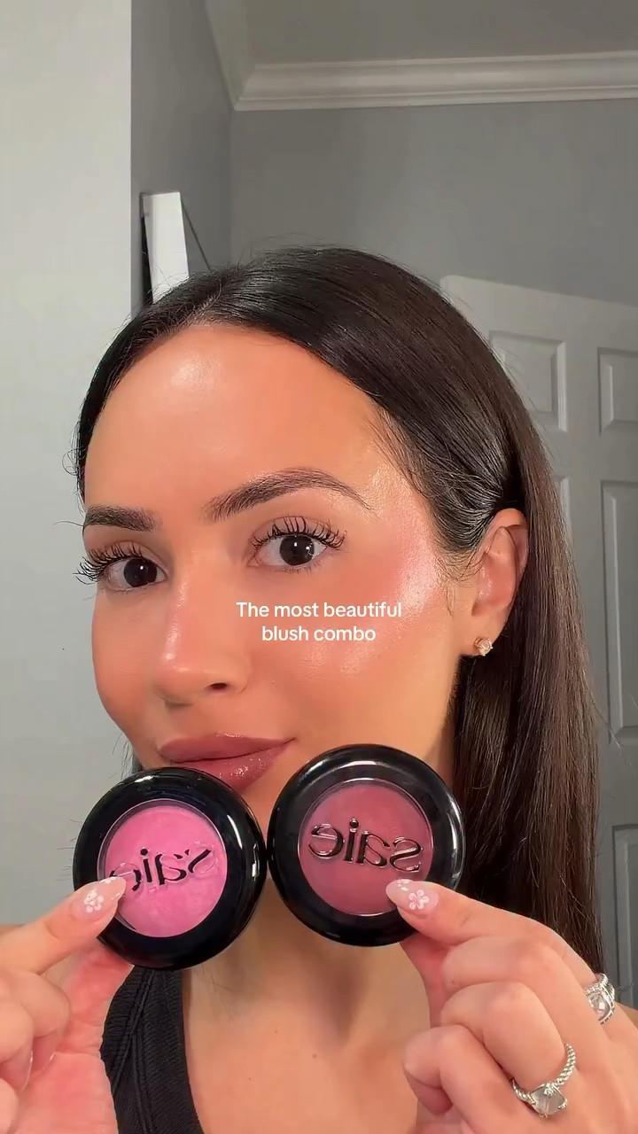 Me when I discover new makeup combos🤭🤭🌸🫦 @saiebeauty #makeup #blush #saiebeauty #makeupinspo #blushpink