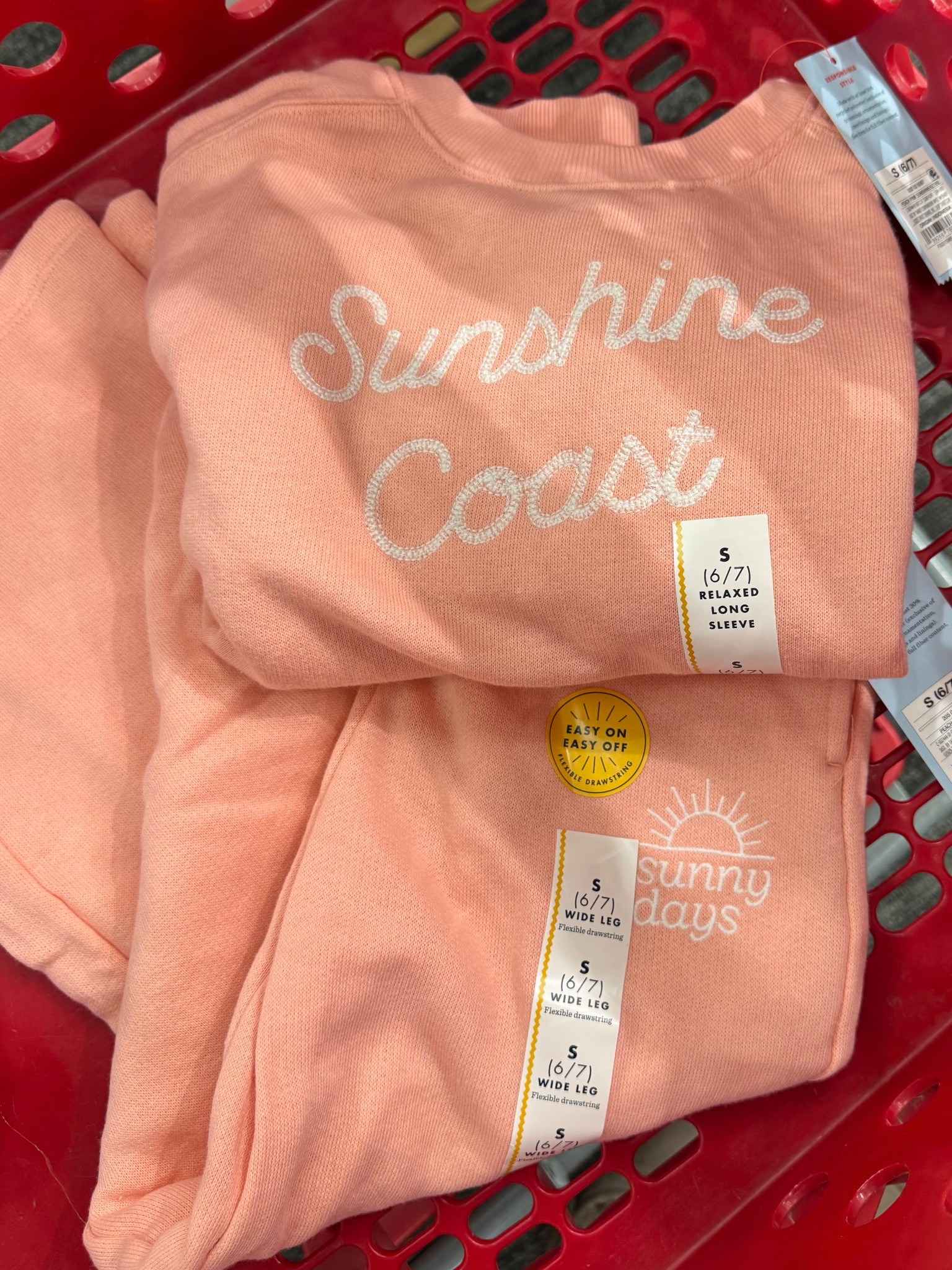 The cutest little set for spring break! I got this for my little girl! 
Kids spring break outfit 
Loungewear 
Cat and jack
Target 