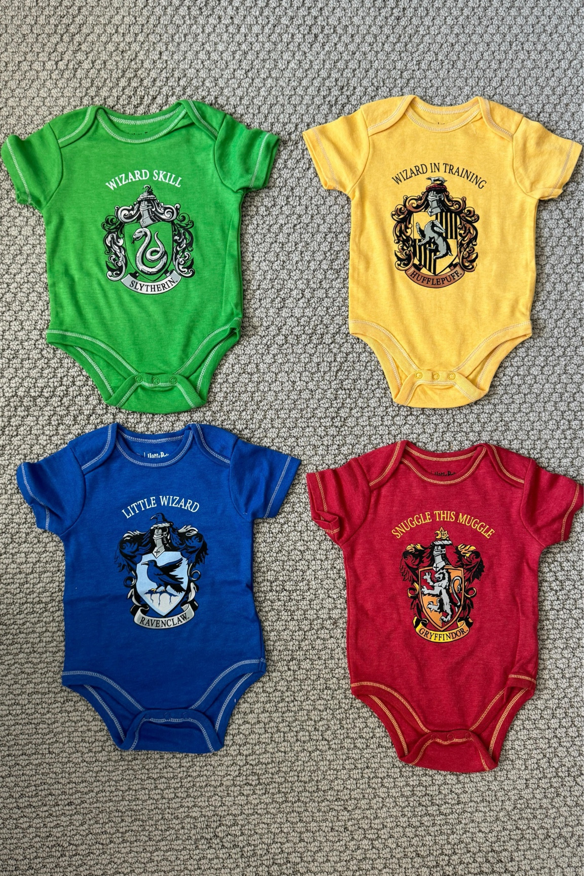 I’ve been counting down the days! 🧙🏻‍♀️✨

Comment which House you think she belongs to! 💙❤️💛💚

#harrypotter #sortinghat #934platform #platform9¾ #hogwarts #ravenclaw #gryffindor #hufflepuff #slytherin #hogwartsbaby #babytrends