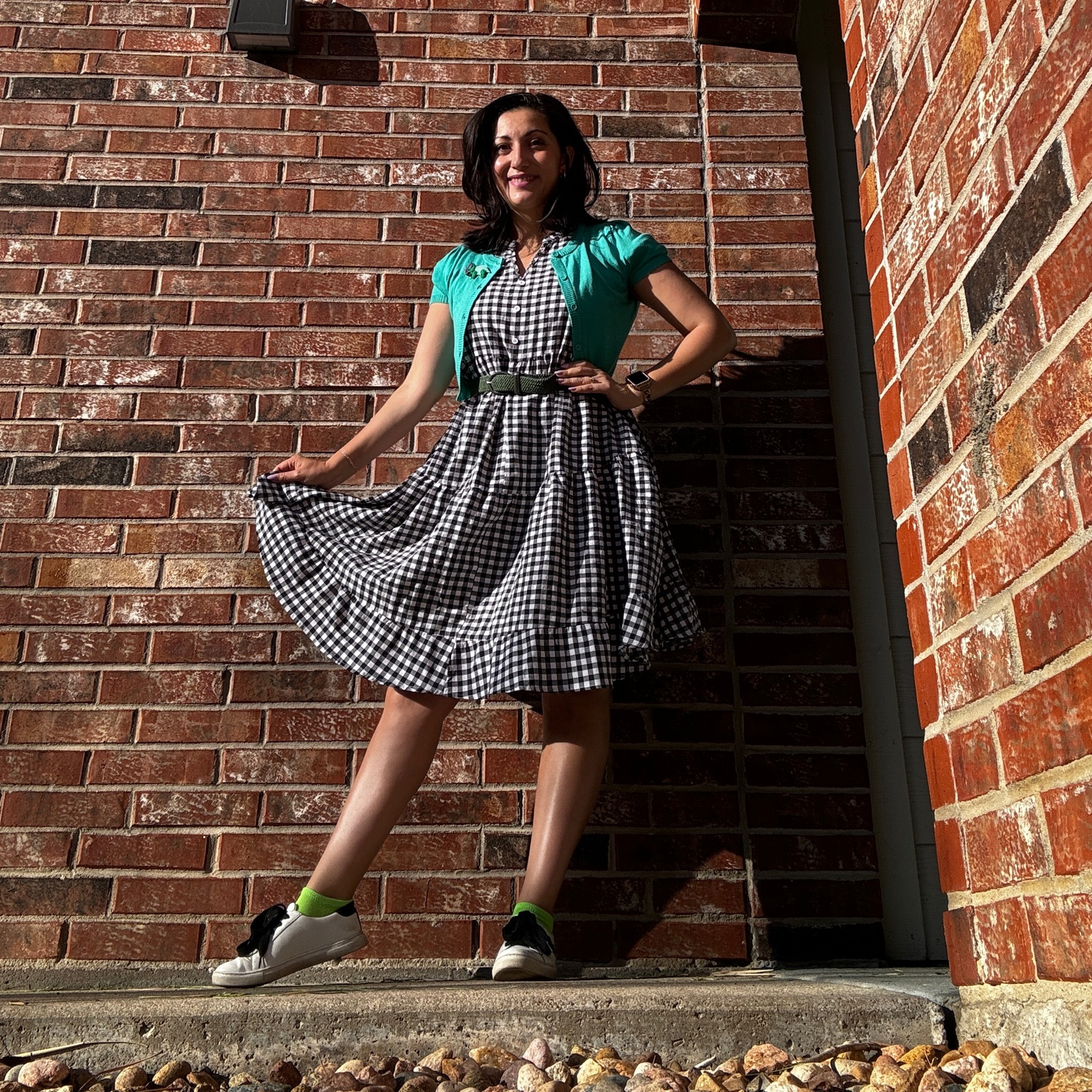 👗Teal has stolen my heart lately, and this gorgeous short sleeve cardigan (gifted) from @mak_sweater is no exception! 

🌈I’ve paired it here with a classic black and white gingham, but the possibilities for color combinations are endless! 

#LTKfindsunder50 #LTKfindsunder100 #LTKSeasonal