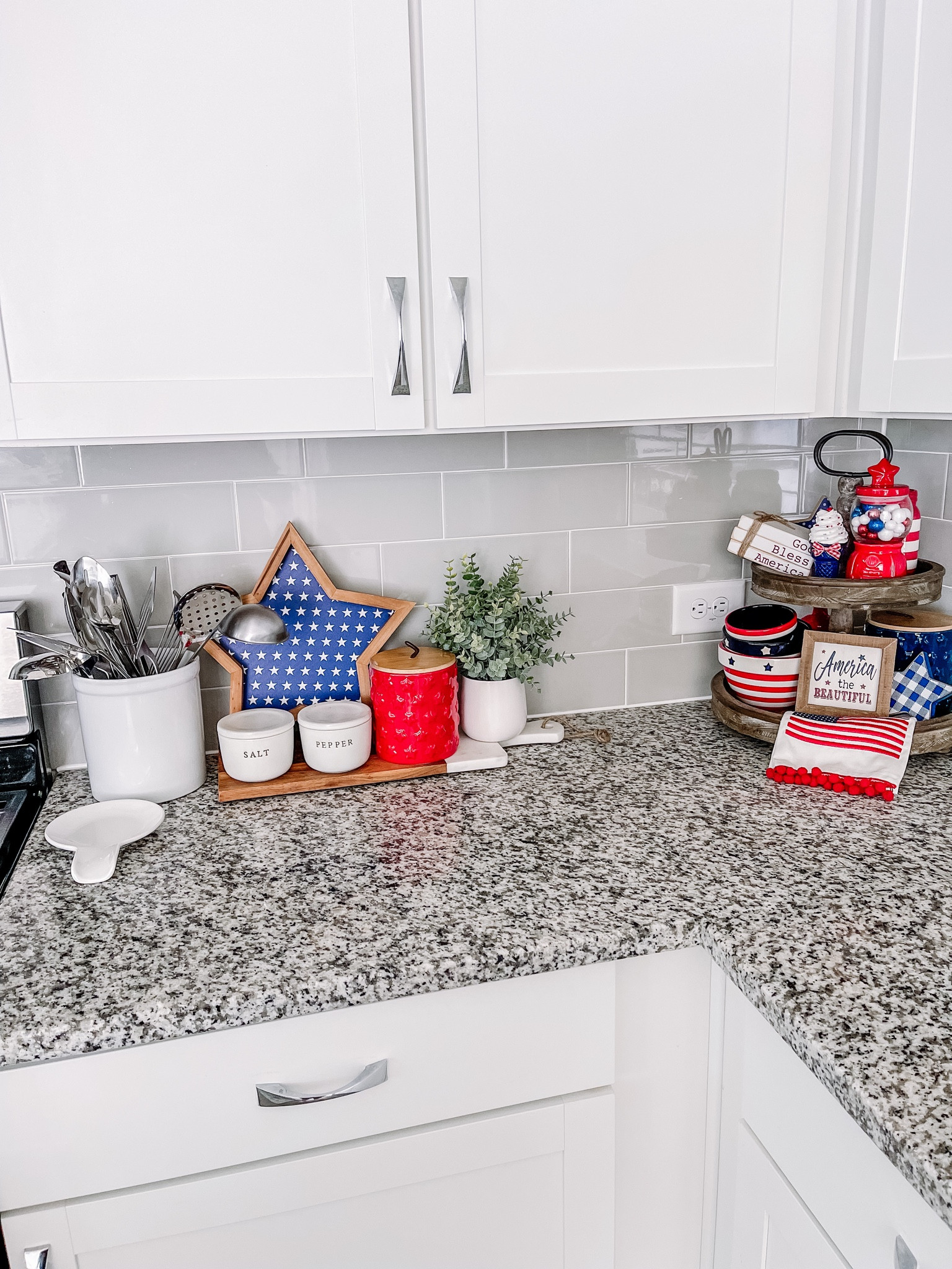 4th of July kitchen decorating ideas 🇺🇸 kitchen decor / summer decor / seasonal decor / patriotic decor 

#LTKhome #LTKSeasonal