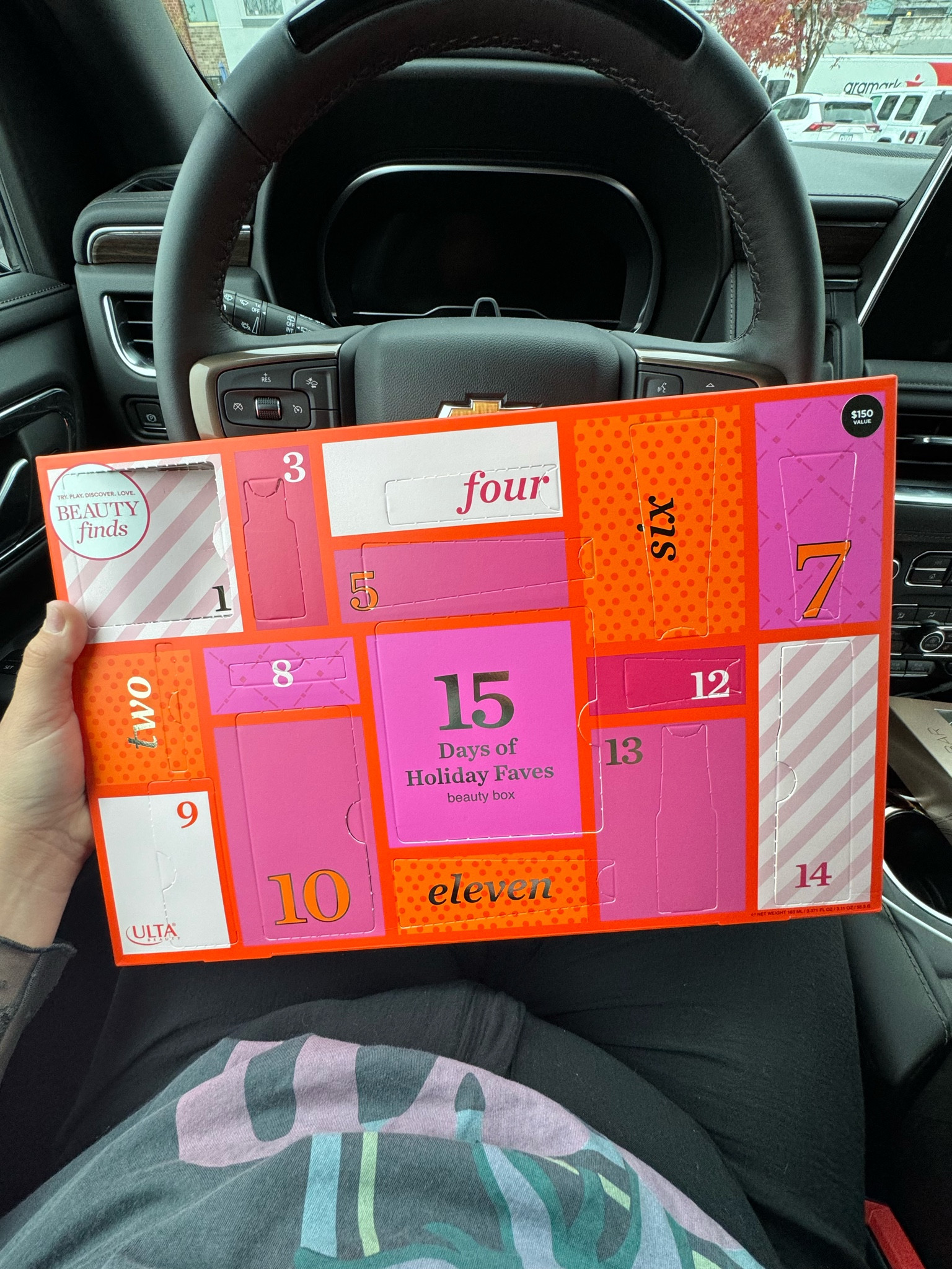 Got my hands on the target beauty advent calendar! These are going to sell out so quickly so get your hands on them while you can! This had Morphy setting spray, Ariana Grande cloud perfume Mario bedrdco , dry bar, two-faced and more! This would be a great gift idea for a teen, gift idea for a beauty lover or gift idea for a teacher, gift idea for a sister-in-law, gift idea for a friend


#LTKHoliday #LTKbeauty #LTKGiftGuide