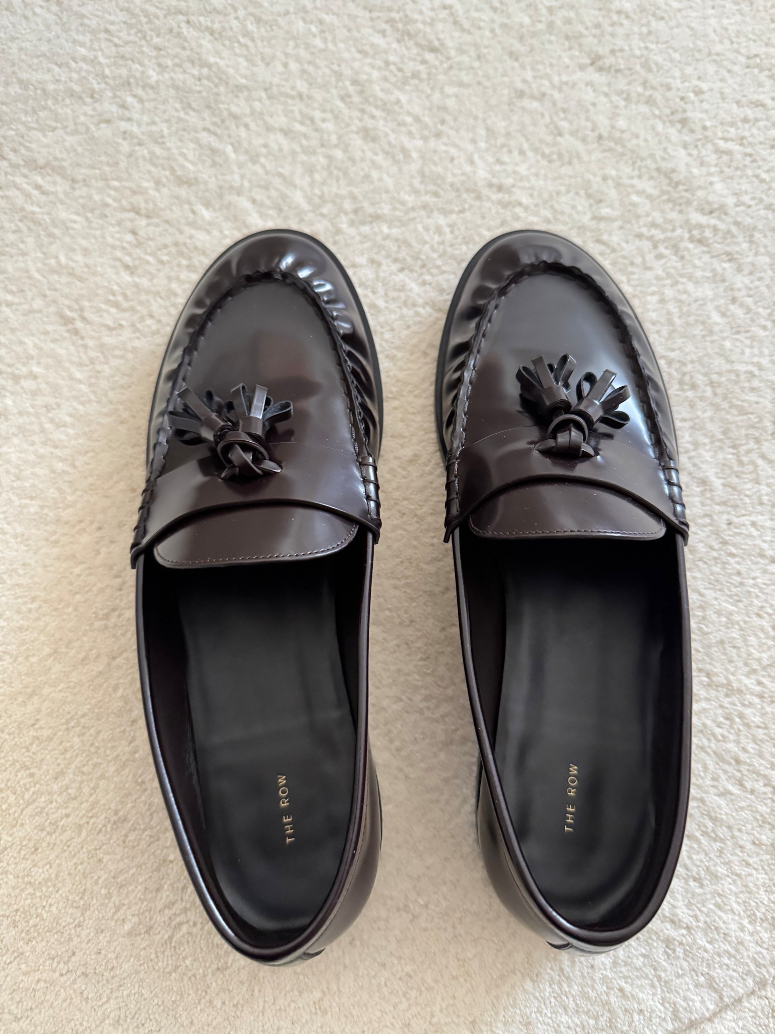THE ROW men’s loafer (women’s shoe) 
-size down 1 size 
-dark brown 

#LTKOver40 #LTKSeasonal #LTKMidsize