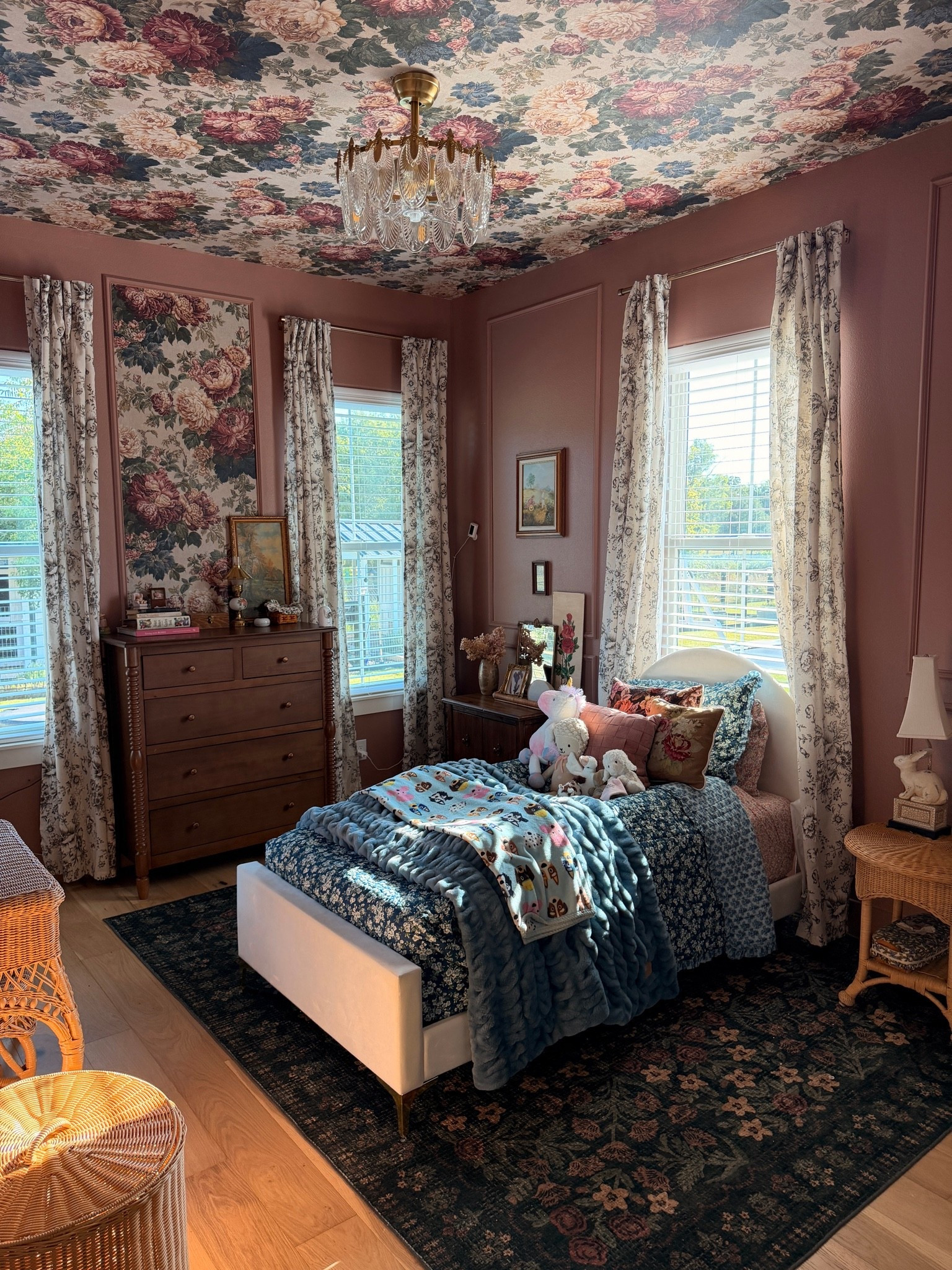 Rosie’s room & beautiful wallpaper!

#LTKHome