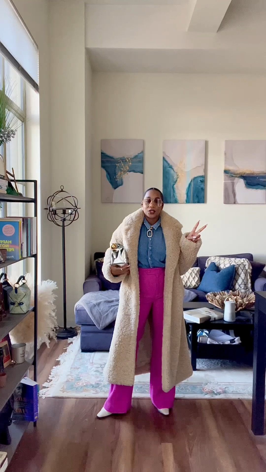 NYFW DAY 2: Pop of Pink💞

#LTKShoeCrush #LTKStyleTip #LTKItBag