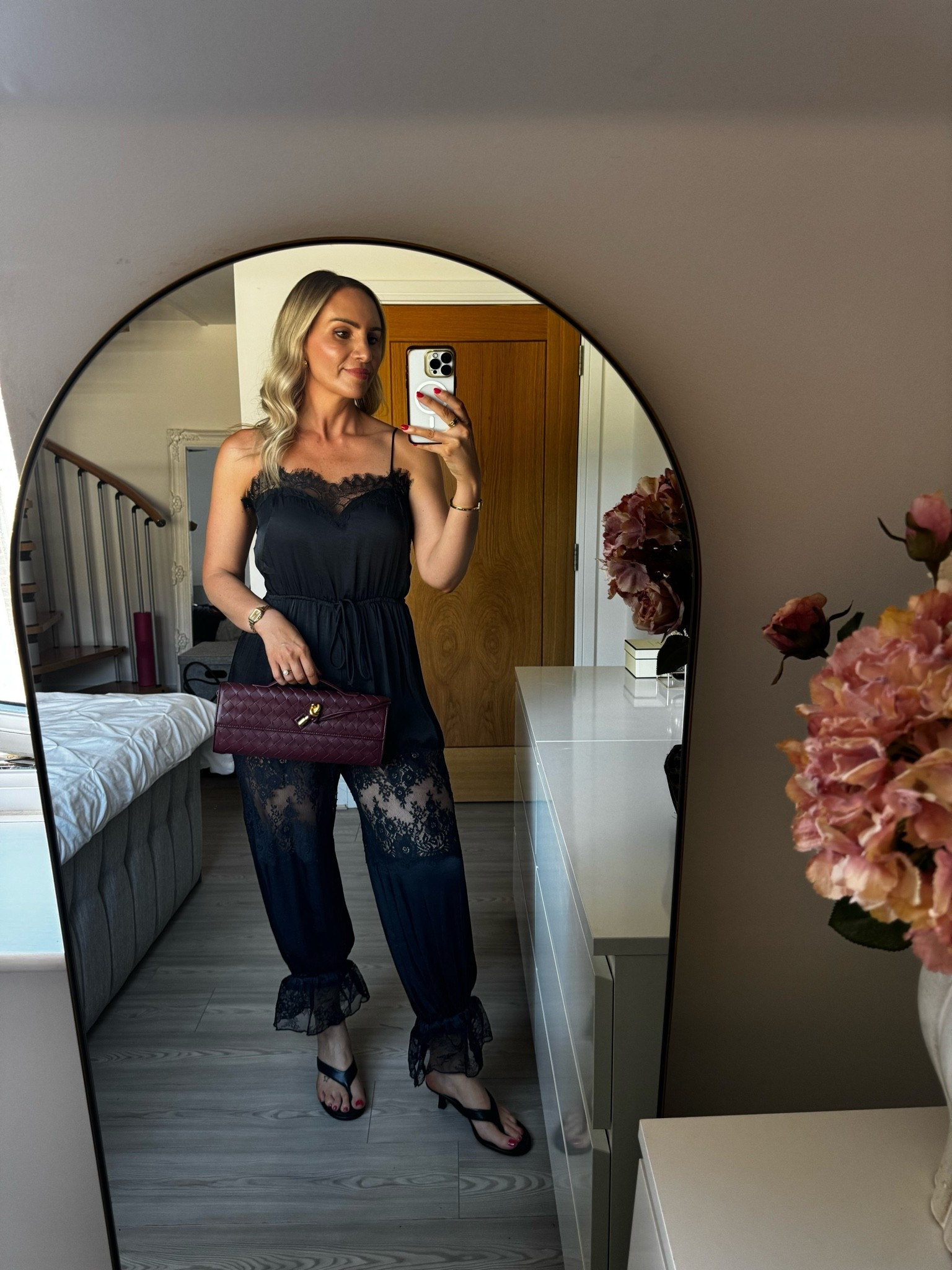 A comfortable date night outfit idea with a little sexy lace detail 🖤

I’m wearing a size medium

#LTKautumn #LTKdatenight #LTKstyletip