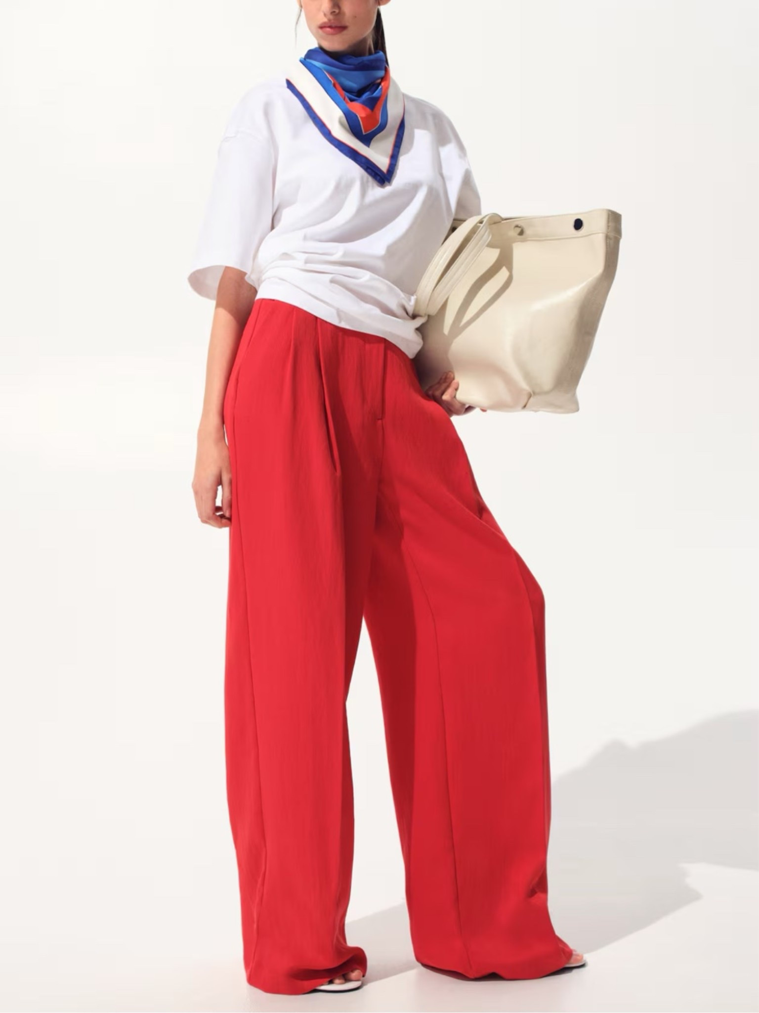 My favorite red trousers! I cannot believe these are still in stock bc they are so gorgeous! These are year round pants . I’m in my normal size 4 and they are not this long. I am 5’8” and I am able to wear them with flats too.