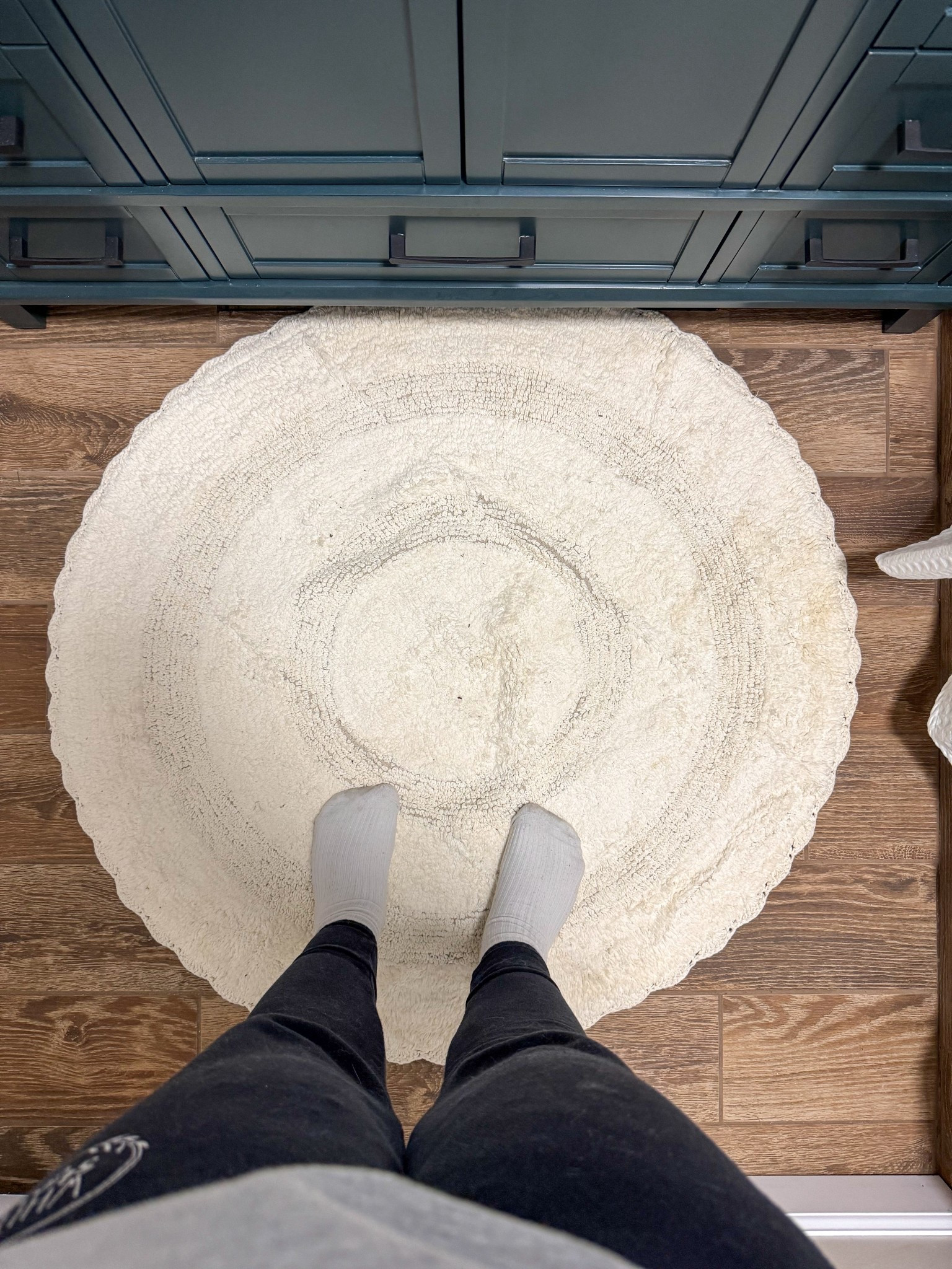 Love the vintage like vibes of this rug! 
Perfect for our recent bathroom renovation! 

Amazon Find ||

The Home Talk Bath Rug 36" Round Cotton Water Absorbent Floor Mat Non-Slip Bathroom Mats Linens Crochet Area Rug for Spa, Shower, Kitchen, Living Room, Warm, Soft, Machine Washable - Ivory

#LTKHome #LTKFindsUnder50 #LTKStyleTip