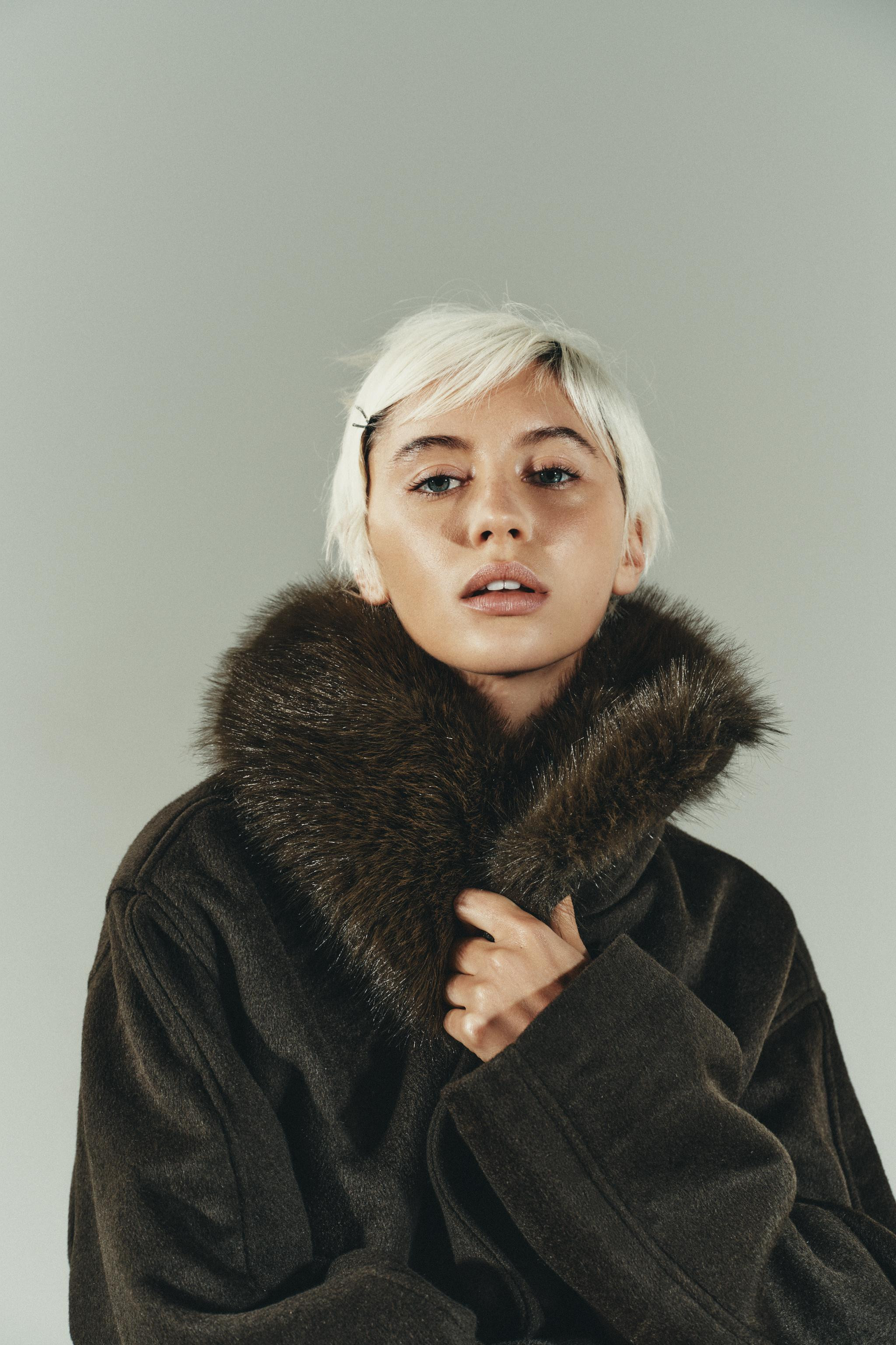 WOOL BLEND COAT WITH FAUX FUR COLLAR | Zara US