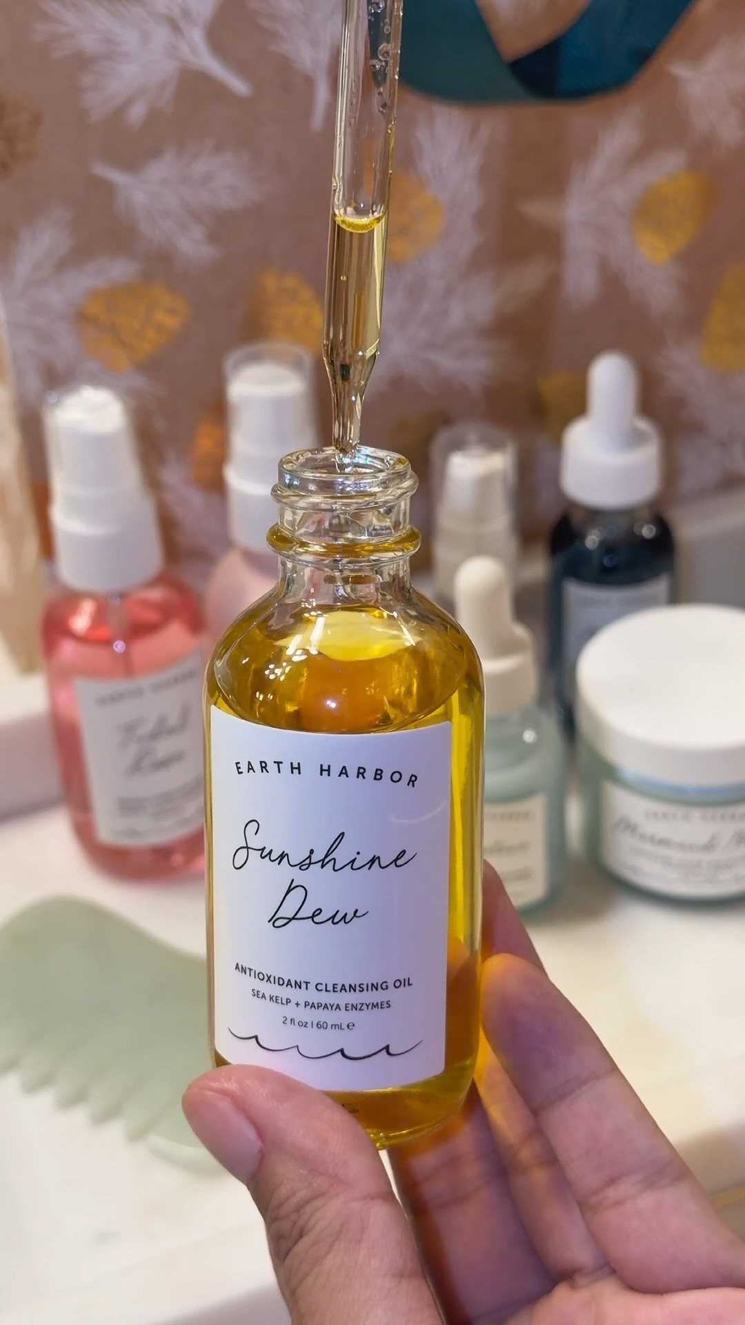 #ad
Keeping my routine simple and elevated with products that actually make a difference. I’ve been reaching for this daily because it keeps my skin hydrated, balanced, and camera-ready no matter how busy the day gets.
If you want to see everything I’m using right now, it’s all linked here.

#DewTheMagic #skincareroutine #seobeauty #skincarecommunity #beautypicks #ltkit 


#LTKHoliday #LTKGiftGuide #LTKBeauty