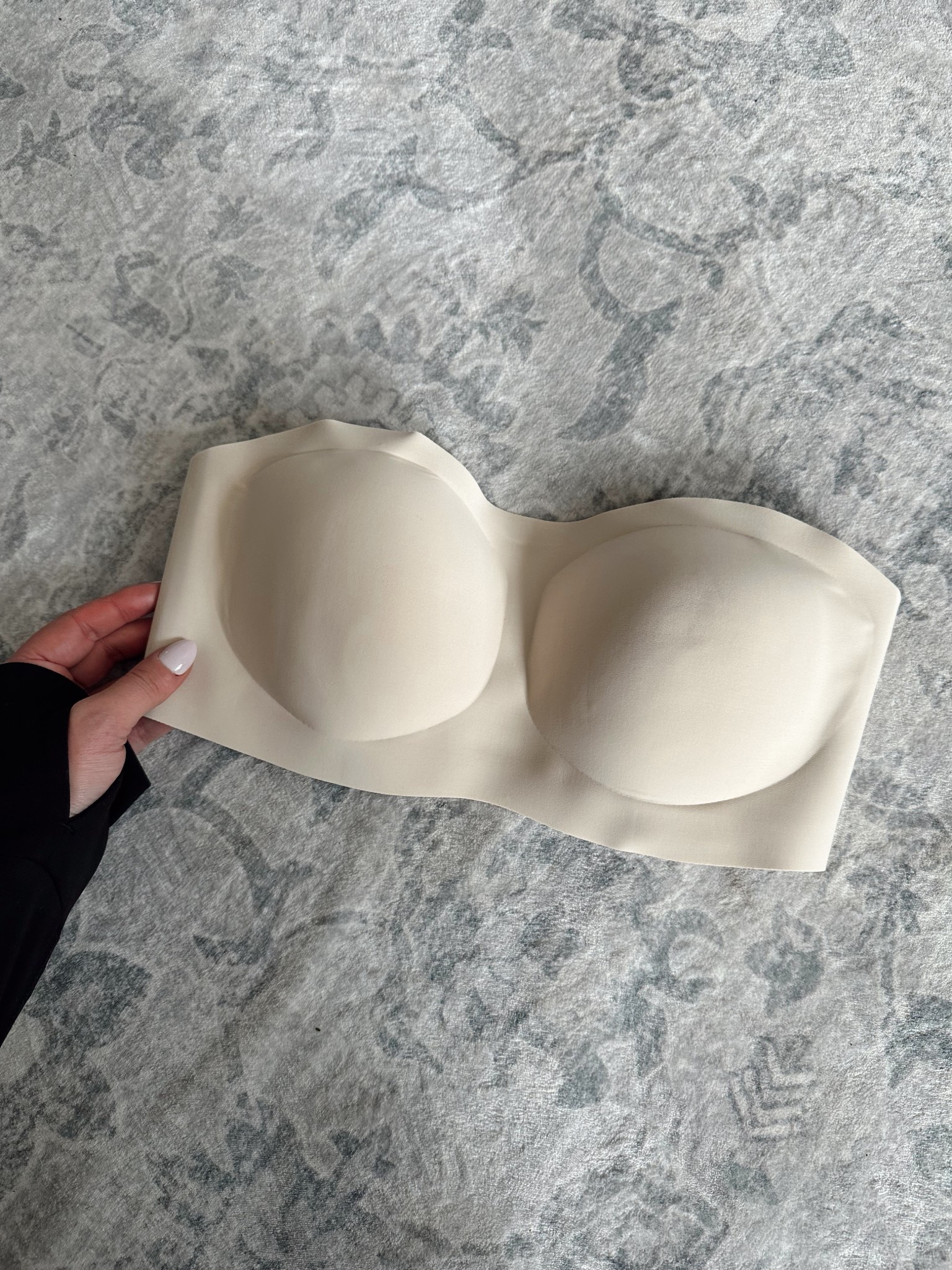 Amazon strapless bra under $25 👏 wearing the large! Also available in plus sizes


Amazon finds
Amazon fashion
Amazon bra
Affordable bras
Amazon favorites

#ltkunder50

#LTKSaleAlert