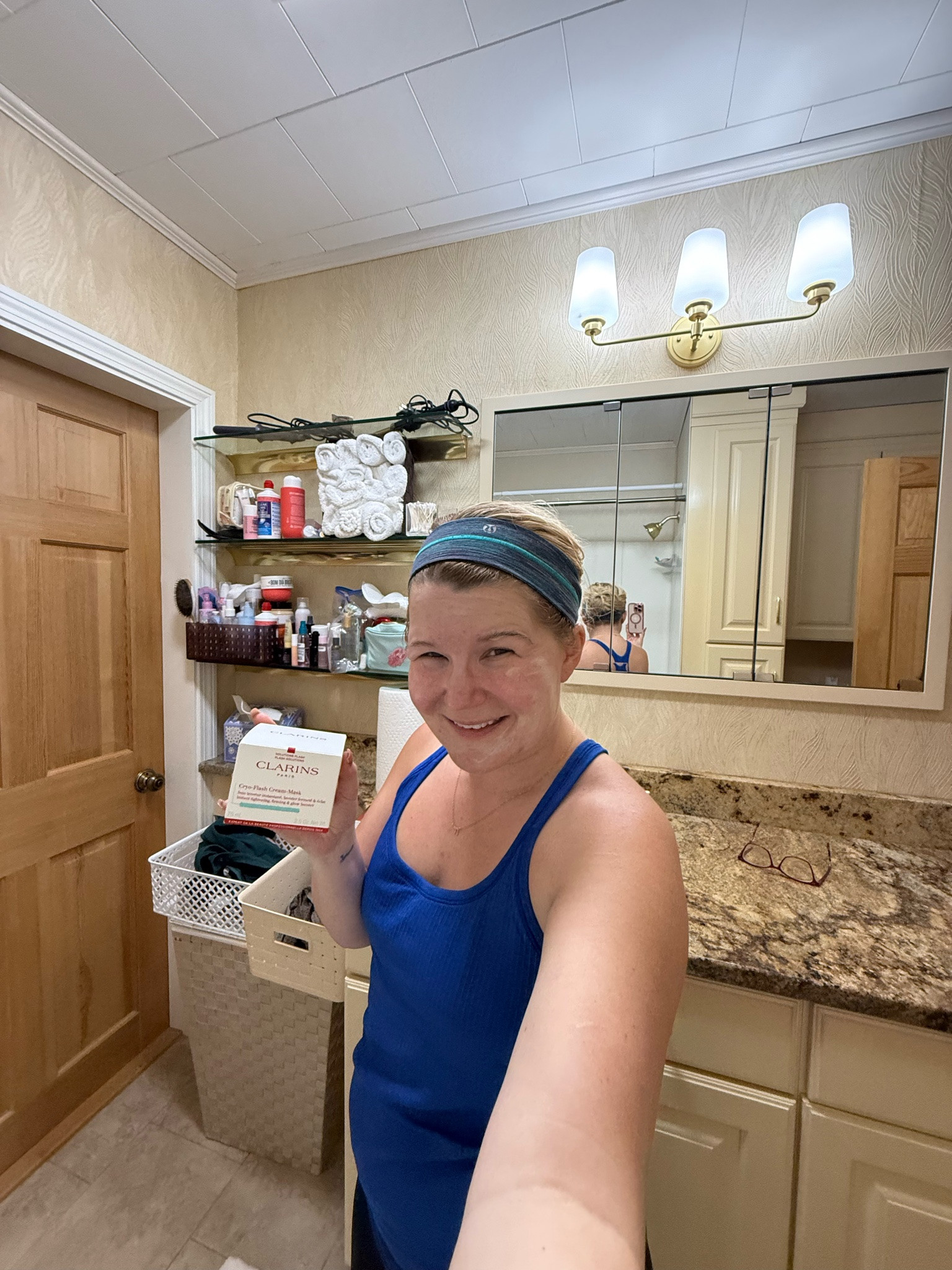 Sunday face mask. Clarin’s is my favorite skincare brand and their masques are amazing.

#LTKselfcare #LTKBeauty #LTKPetite