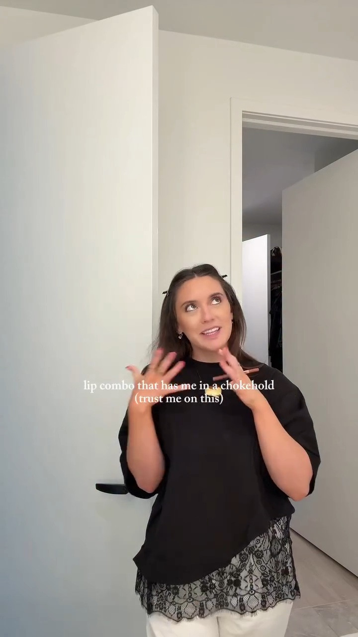 Lip liner / wherever walnut
Lipstick / 800 fairest nude
Lip gloss / salted caramel 

#LTKBeauty