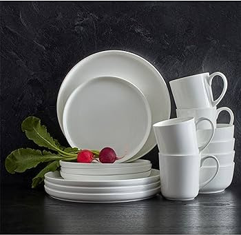 Mikasa 5266100 Samantha Chip-Resistant 16 Piece Set, Service for 4 White | Amazon (US)