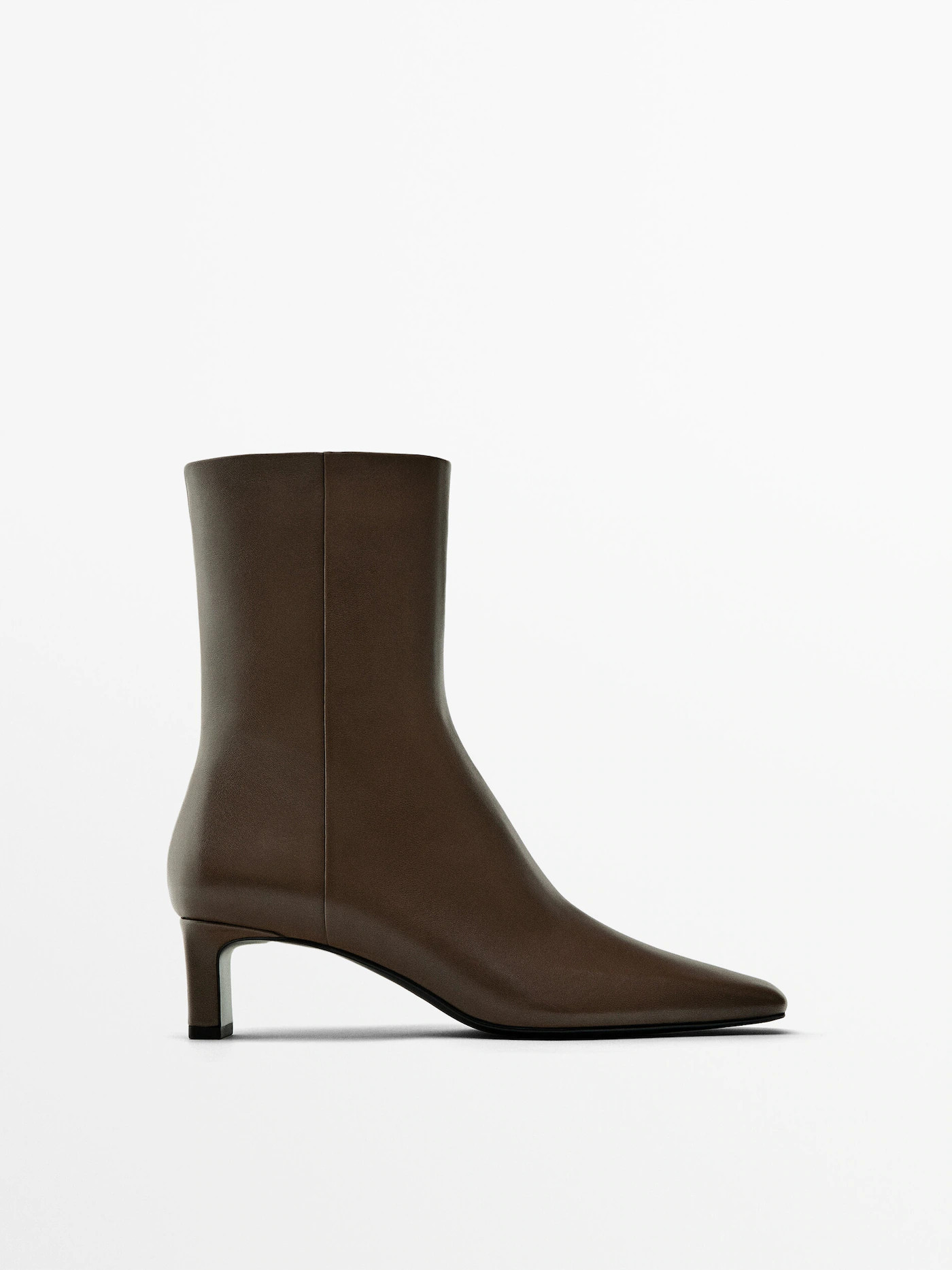 Leather heeled ankle boots | Massimo Dutti US