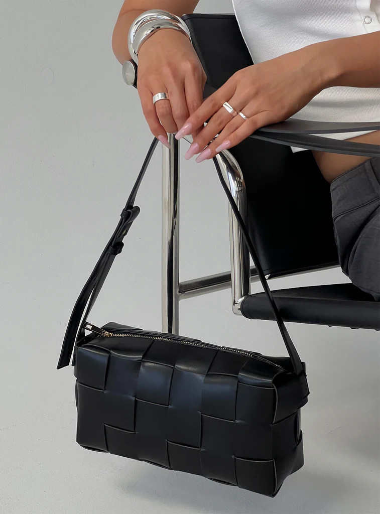 Declynn Woven Shoulder Bag Black | Princess Polly US