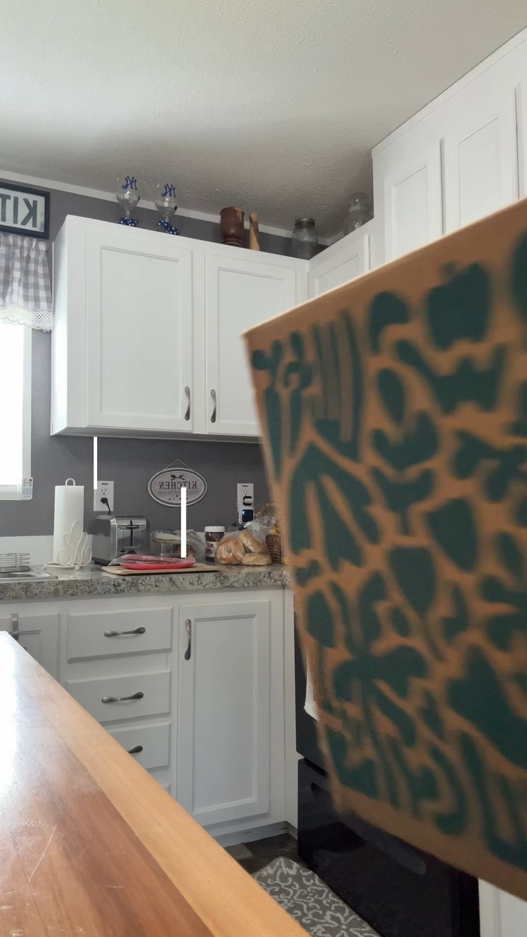 Use the code kimmymanzo to save on your first box and get a free gift! 

#LTKSeasonal #LTKHome #LTKSummerEdit