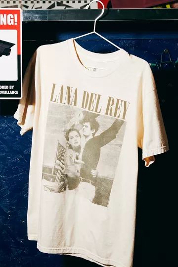 Lana Del Rey UO Exclusive Album Tee | Urban Outfitters (US and RoW)