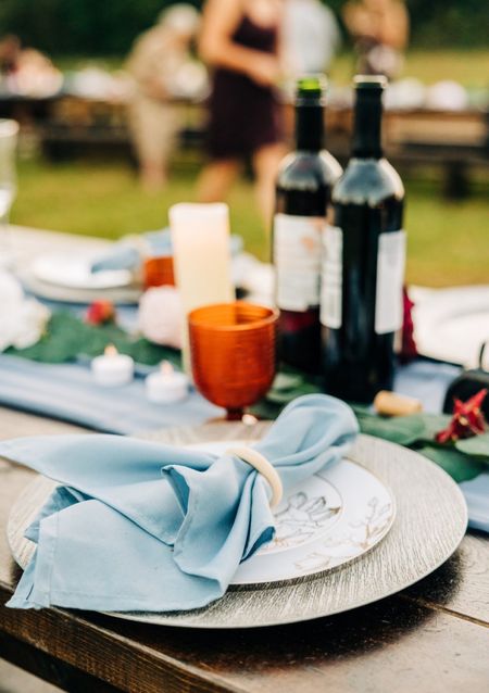 Outdoor wedding tablescape: place setting, outdoor dinner, outdoor party, outdoor table 

#LTKParties #LTKStyleTip #LTKWedding