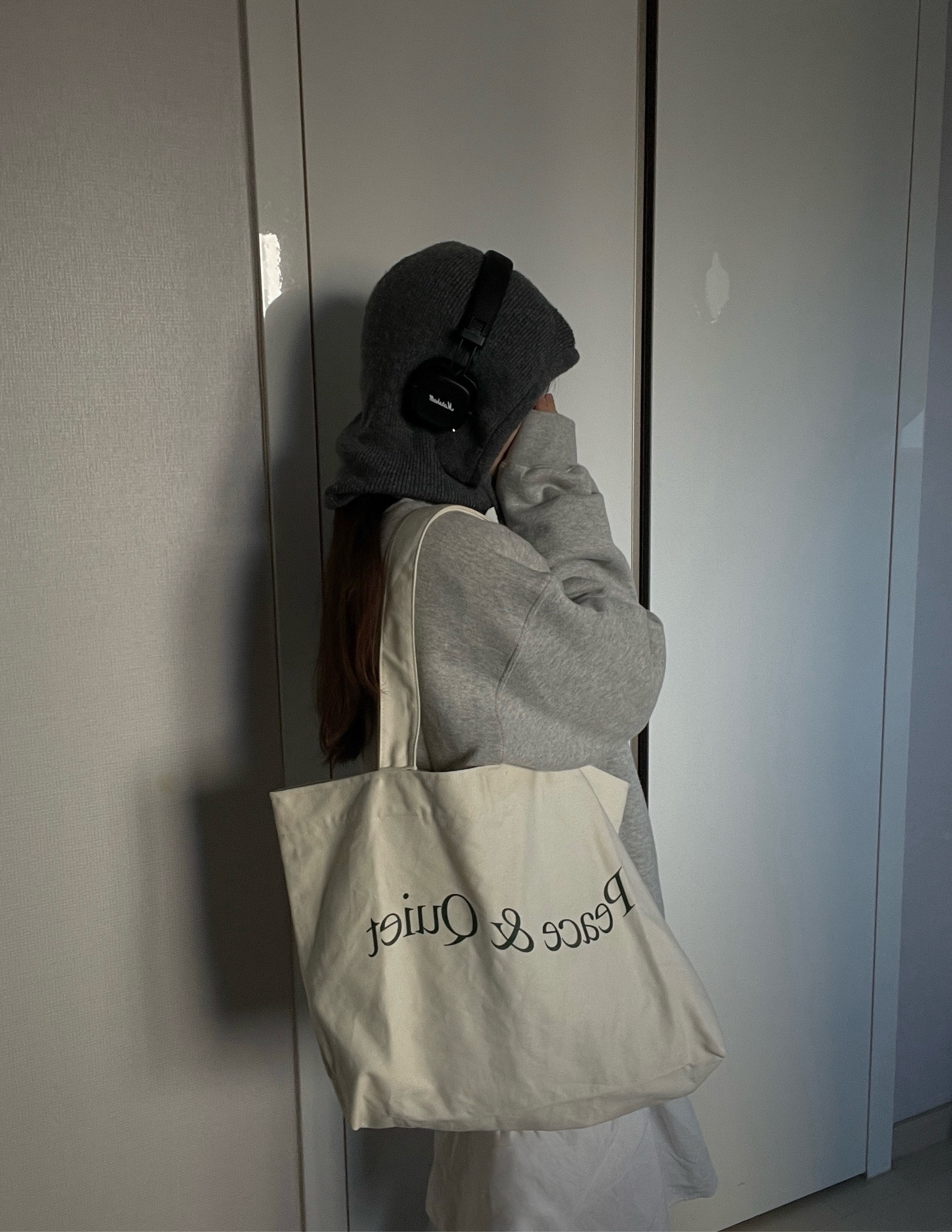 Quiet moment 

#museumofpeaceandquiet #canvasbag #mopq #sweatshirt 

#LTKkorea #LTKwinter #LTKasia