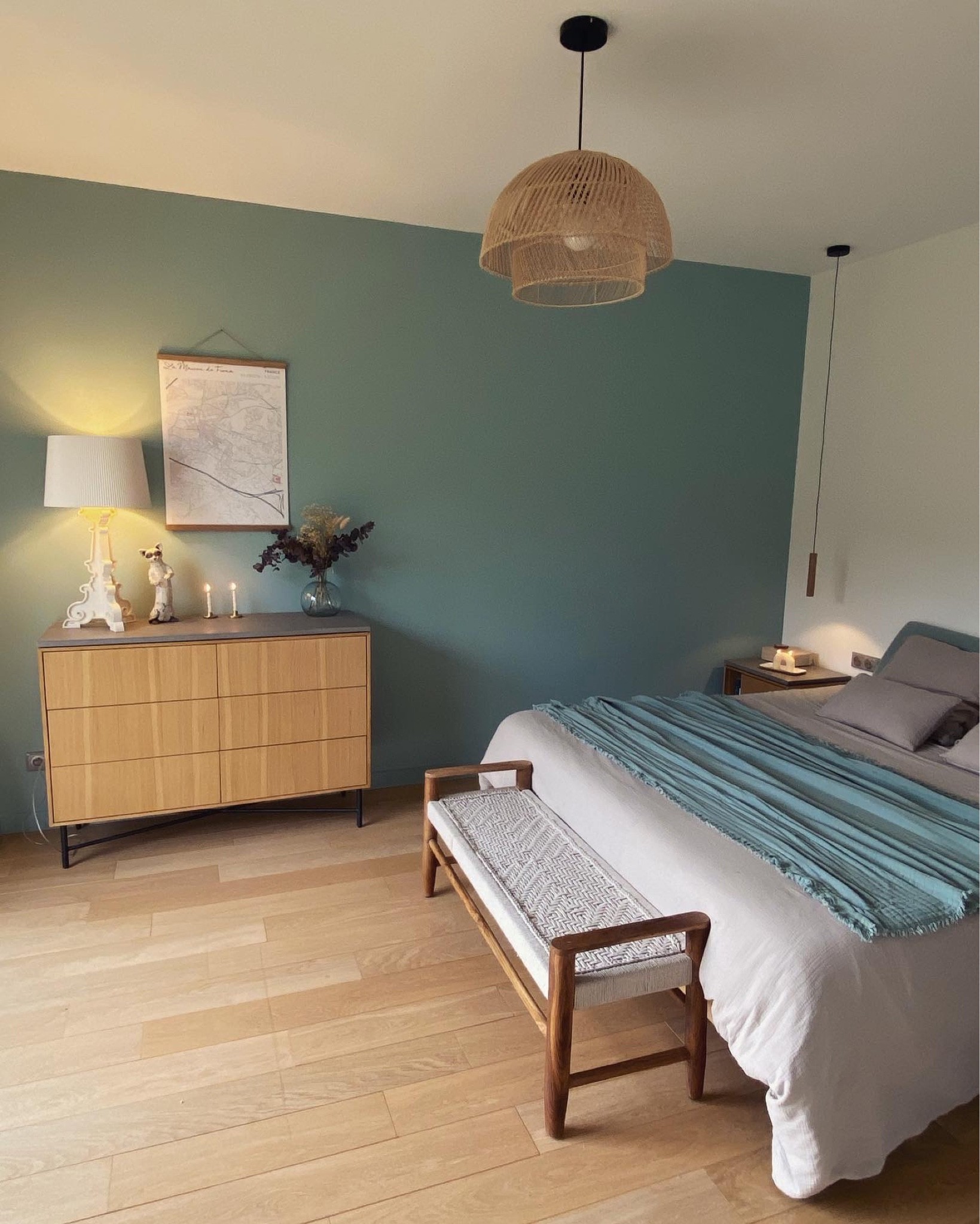 Notre chambre ! 

Nous avons choisi de faire un mur vert de gris et pour matériaux le bois, le béton et le métal ! 

#decoration #bedroom #chambre #decochambre #bedroomdecoration #maison

#LTKstyletip #LTKhome #LTKeurope