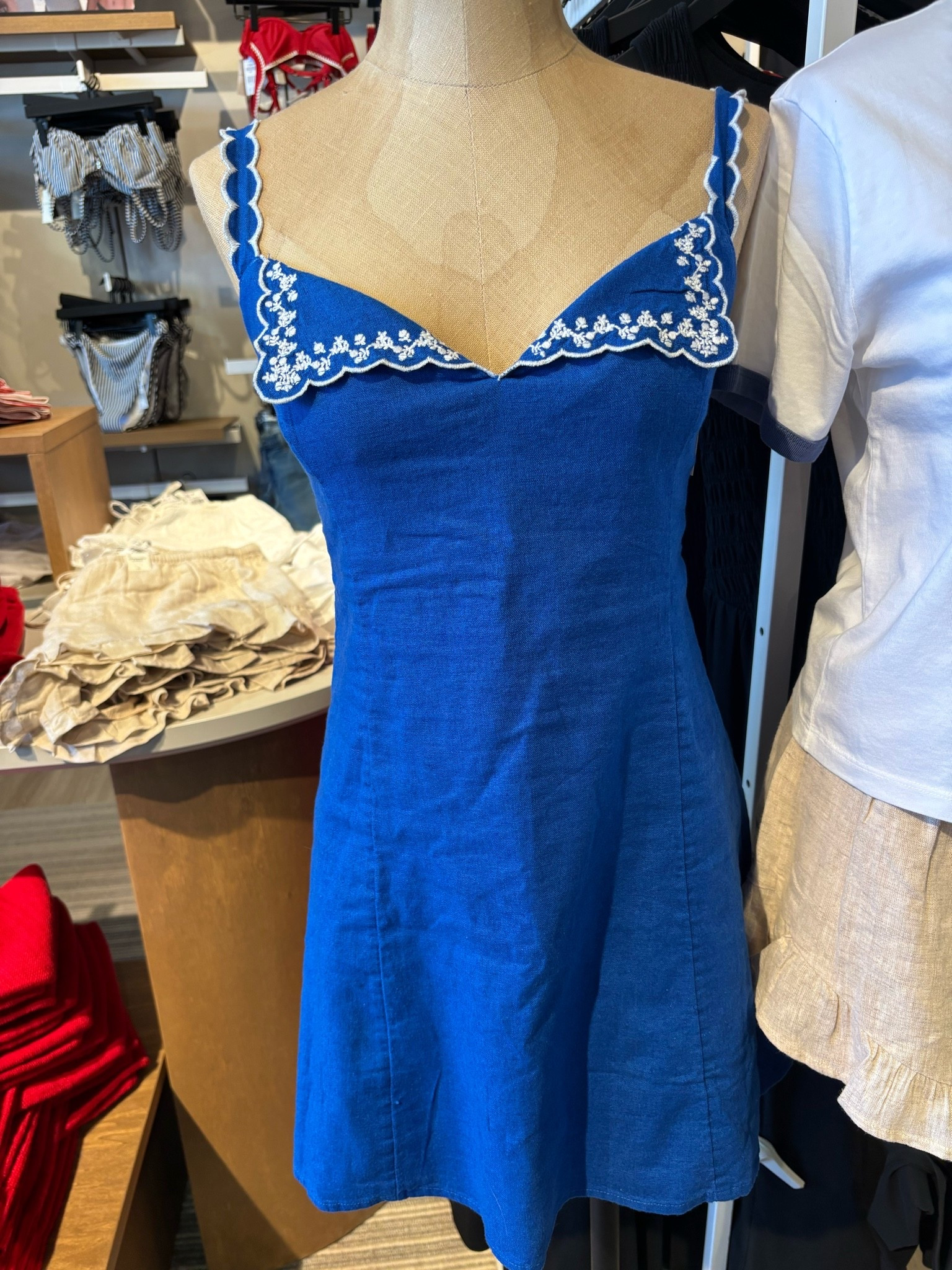 Abercrombie linen dress on sale

#LTKootd #LTKSaleAlert #LTKTravel