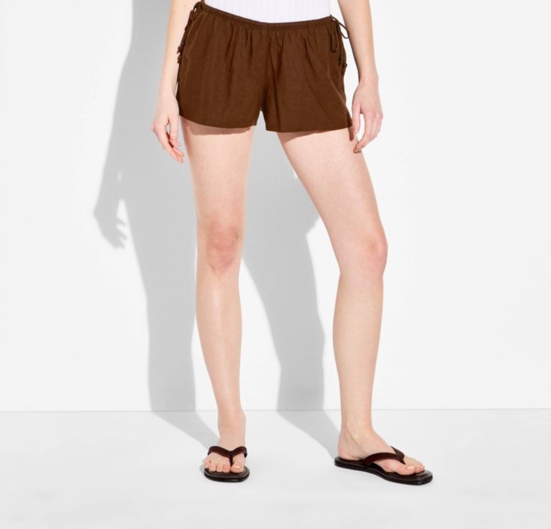 Linen shorts perfect summer staple. 



#LTKSeasonal #LTKootd #LTKSaleAlert