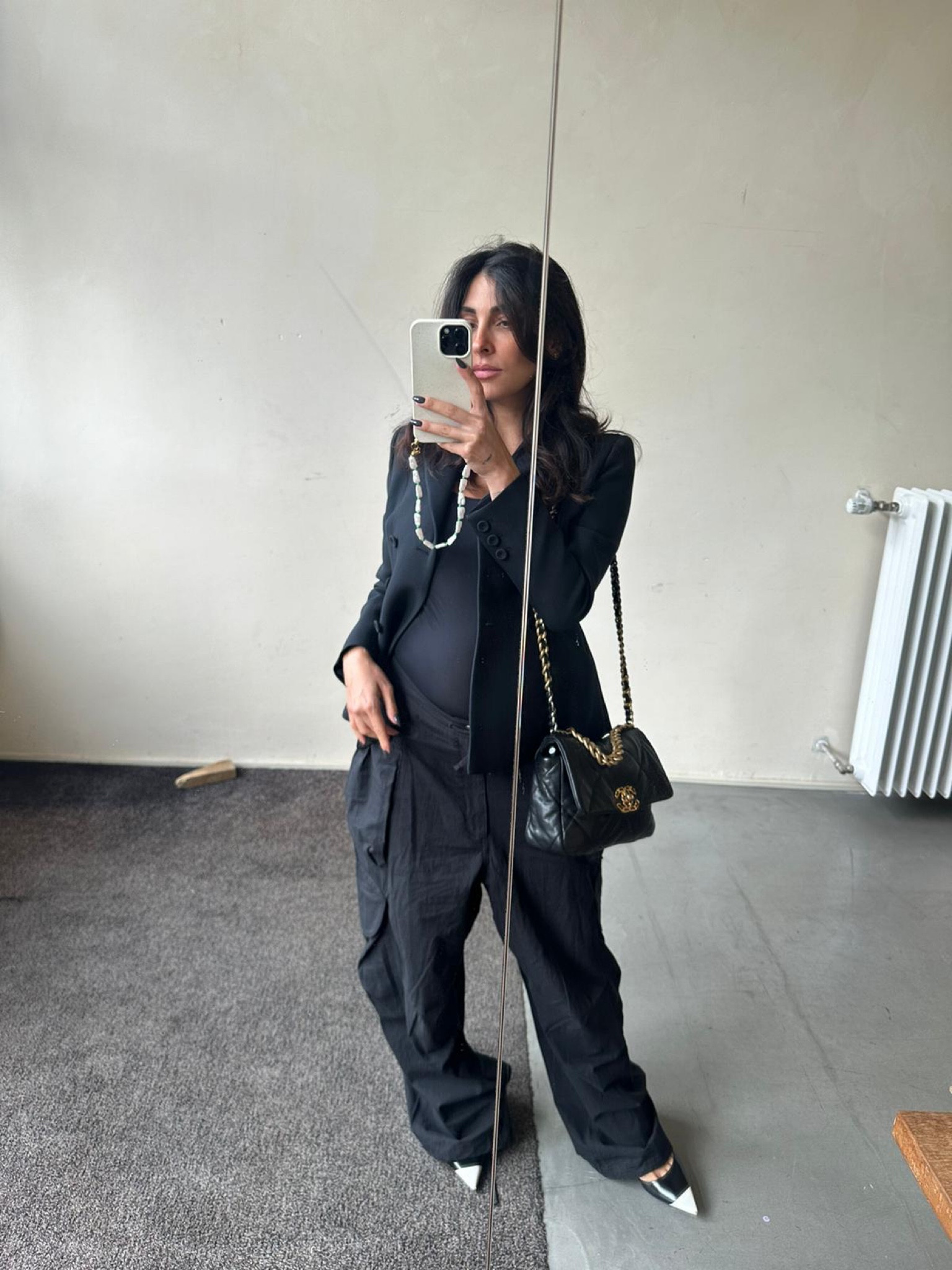 Black blazer and cargo pants look 🖤

outfit inspiration, autumn outfit, autumn fashion, Entire studios, Low-rise cotton-blend cargos, large Flap 19 shoulder bag, Naked Wardrobe Maternity body, ASOS, Vero Moda, Mytheresa, Chanel, 4th & Reckless, Topshop, New Look, H&M, Netherlands. 

#LTKeurope #LTKSeasonal #LTKstyletip