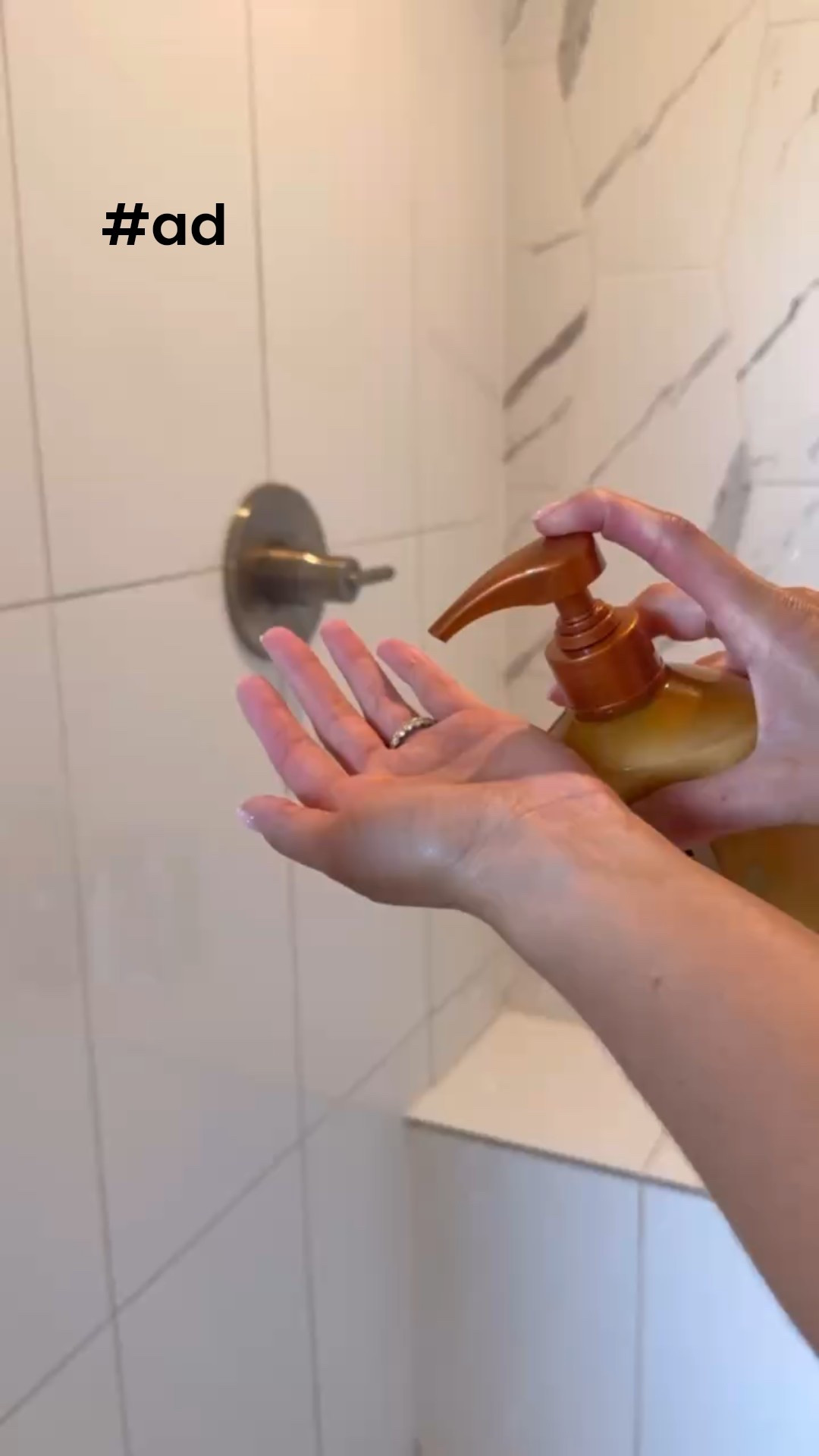 #ad Grab this affordable shampoo and conditioner next time you are at Target!! The Whole Blends Honey treasures from garnier 👏🏼
 @garnierusa @target #ad #GarnierWholeBlends #garnierpartner #TargetStyle #target #targetpartner