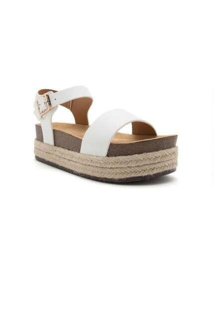 Qupid Cabo Espadrille Platform Sandal - White | Francesca’s Collections