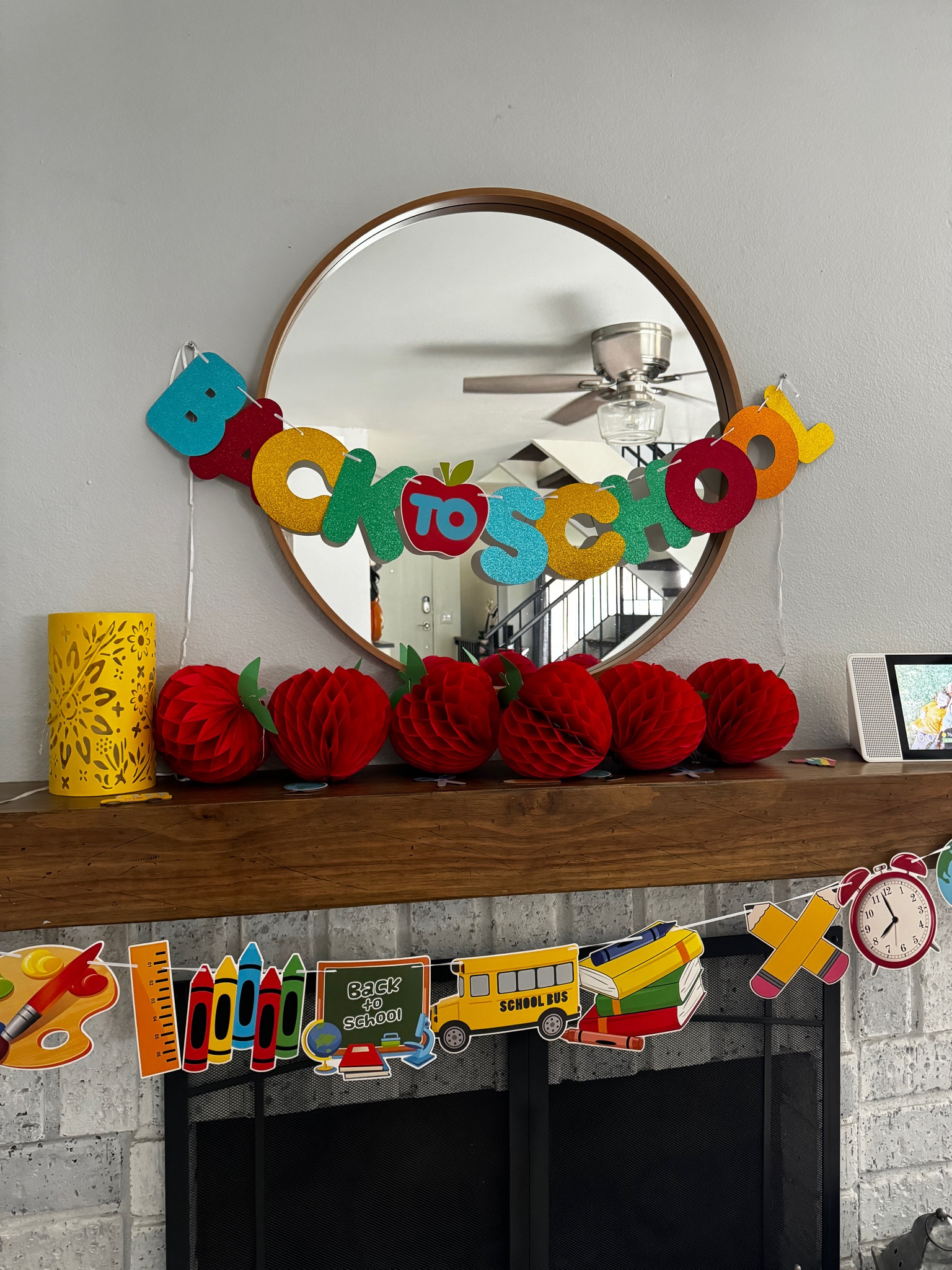 Back to school mantle decorations #backtoschool #bts