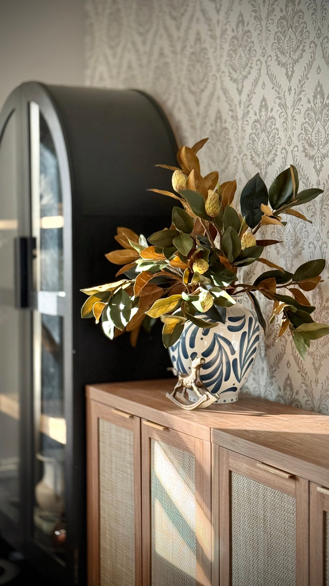 Manifesting warmer days and longer sunsets ☀️ Winter just isn’t the same once Christmas is over 🎄

Sharing my favorite sprays and vases to welcome spring in early 🌼

#LTKFindsUnder50 #LTKHome #LTKdayinmylife