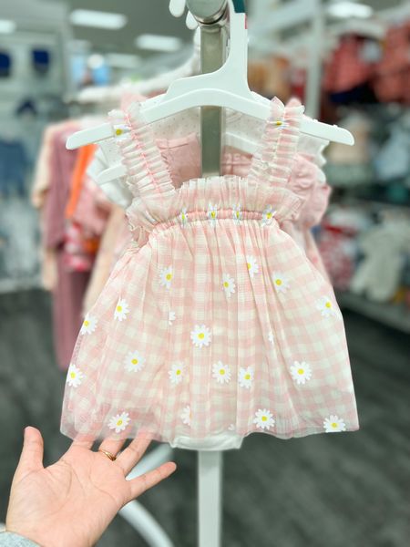 Baby dresses on sale!

Target style, newborn, baby girl 

#LTKsalealert #LTKbaby #LTKkids
