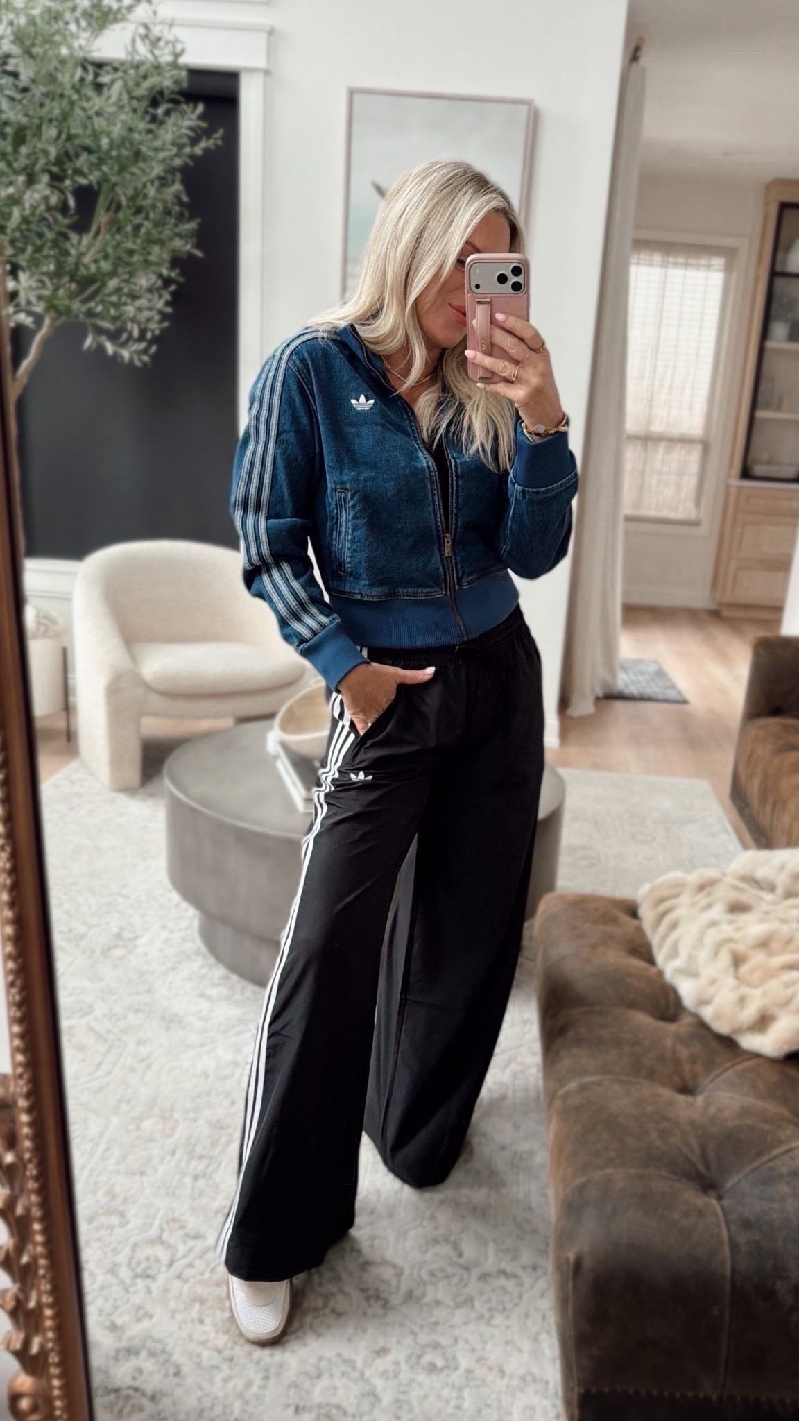 My sports mom look that was a top seller last week! Wearing smalls. I found my pants on sale for 25% off. My top is going quick! Linking more colors too. 


Athleisure. Adidas. Denim jacket. Sports mom. Spring outfits. Track pants.

#LTKActive #LTKootd #LTKSaleAlert