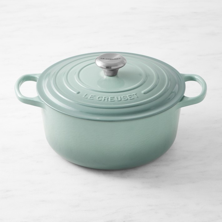 Le Creuset Signature Enameled Cast Iron Round Dutch Oven | Williams-Sonoma