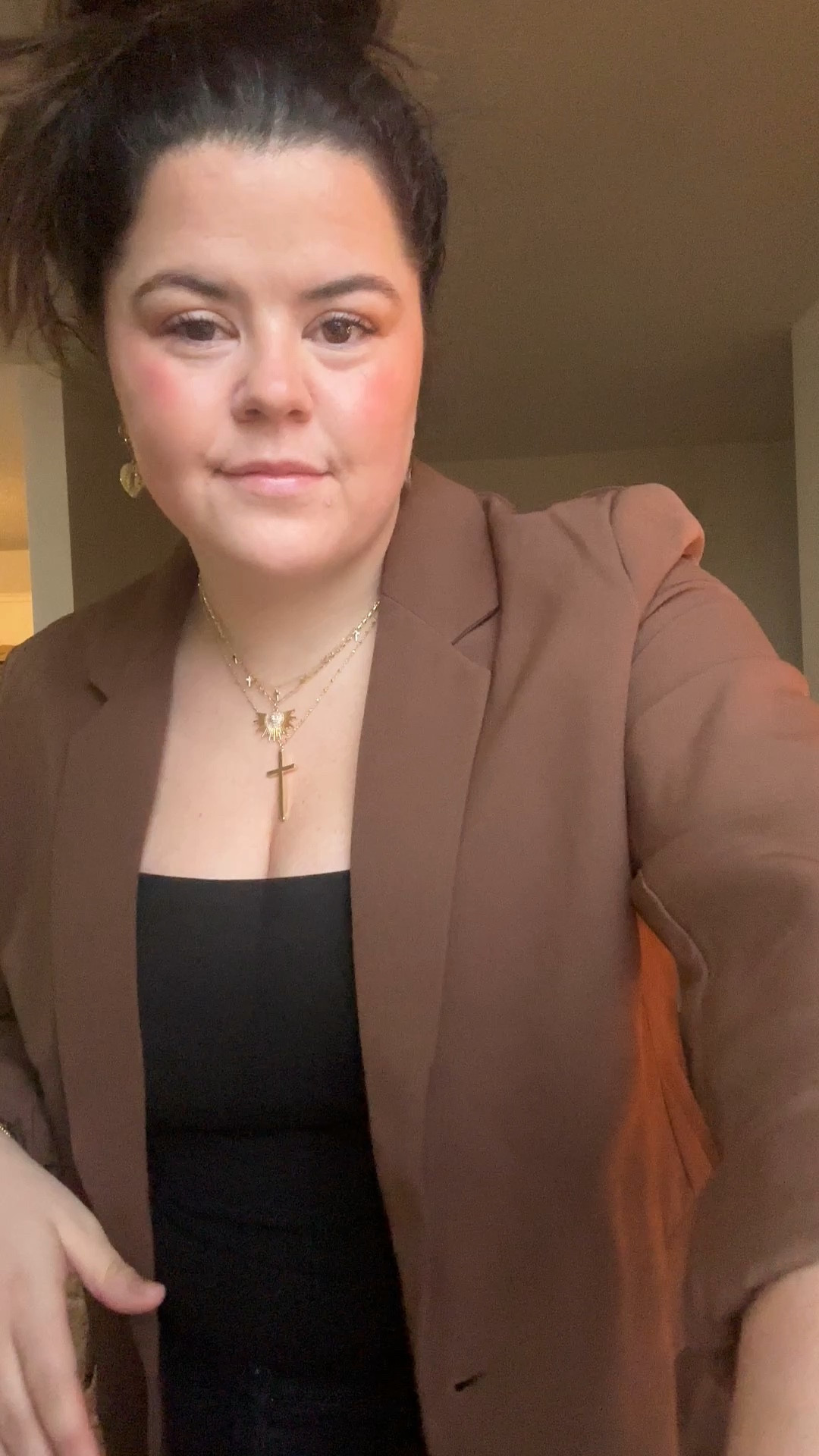 Midsize Outfits | Nuetral Style 