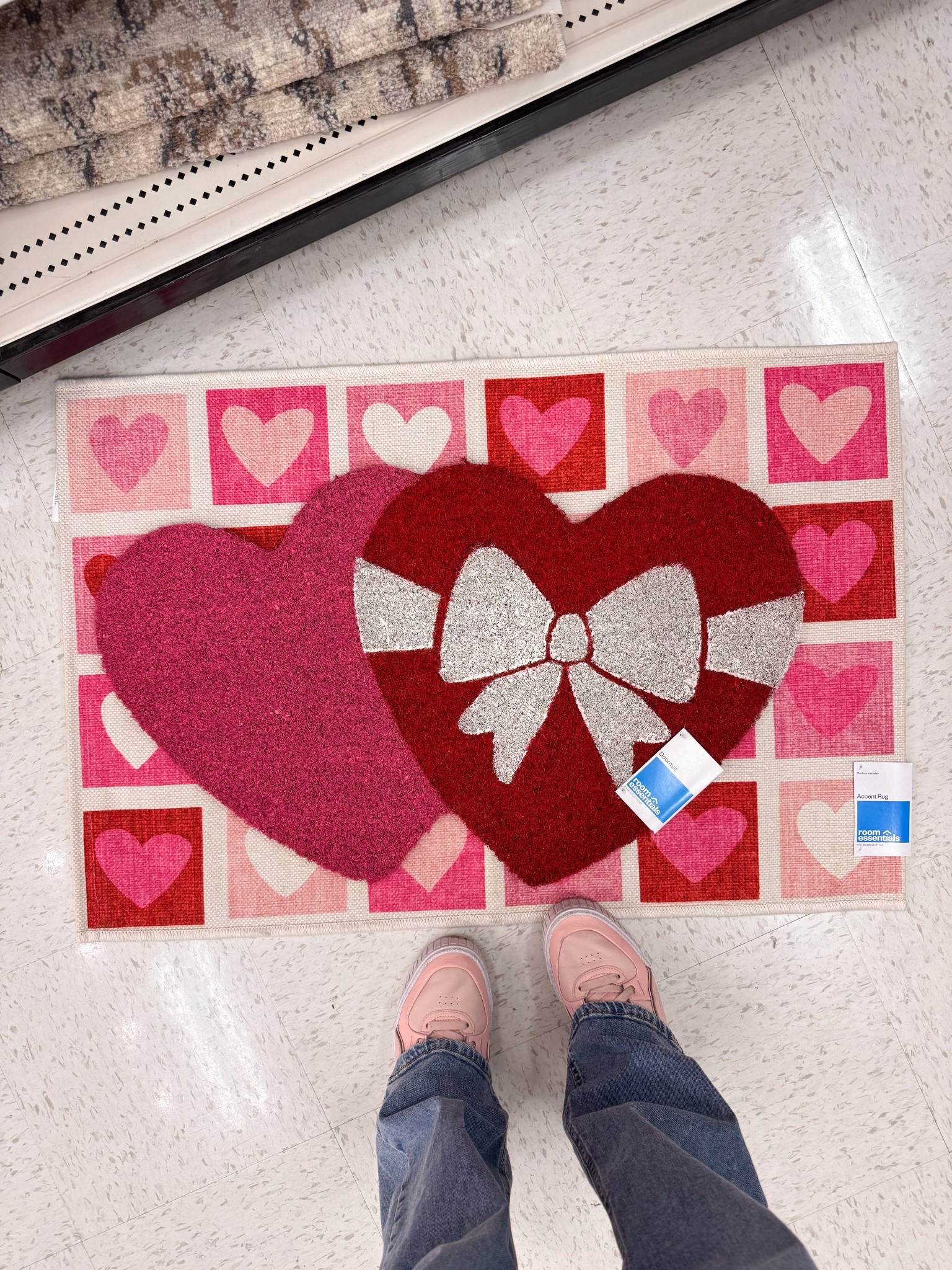 New Valentine’s Day doormats! Under $13. 

target, target finds, Valentine’s Day, V-Day decor 

#LTKHome #LTKSeasonal #LTKFindsUnder50