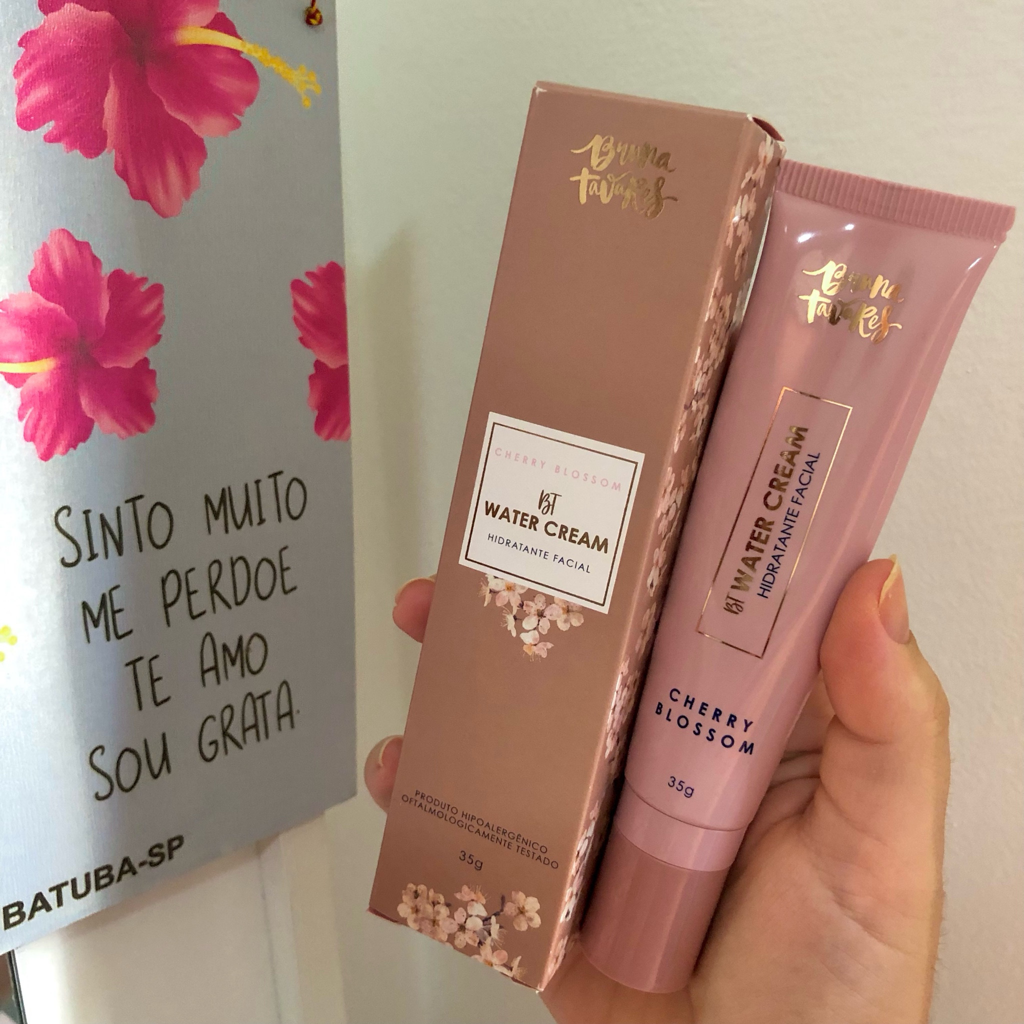 Estou amando esse hidratante facial, uso antes da maquiagem para o resultado ficar perfeito ! 
E está em promoção, corre aproveitar 🤭

#LTKbrasil #LTKsalealert #LTKbeauty