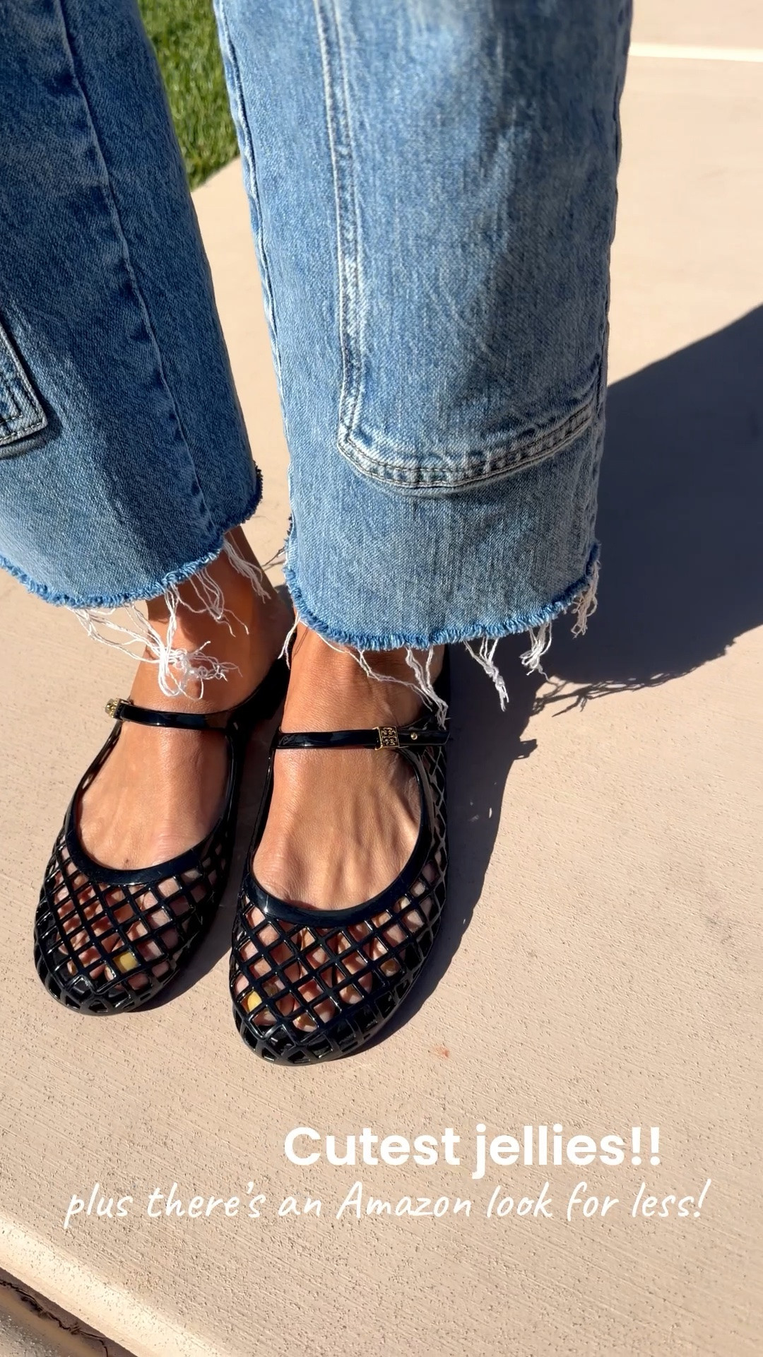 How cute are these?? @_mariahhopkins was over the other day and has adorable style! 🤩 These are Tory Burch but there’s an Amazon lookalike for way less too

#LTKdayinmylife #LTKMothersDay #LTKSeasonal