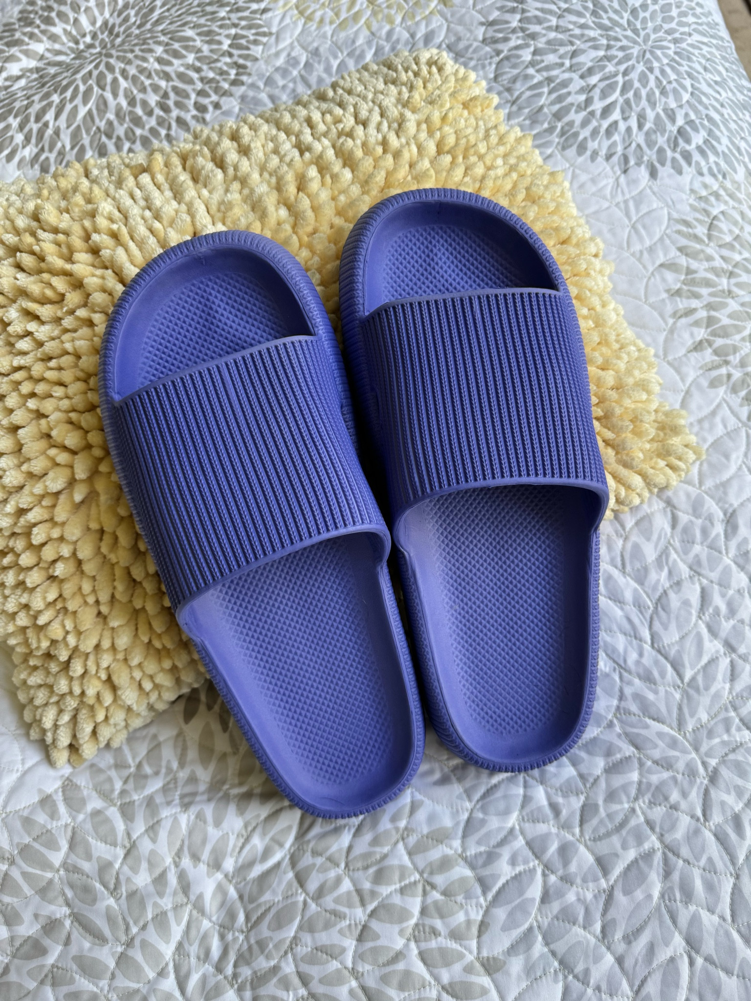 I was looking for these in my size AND in a cute color and I finally found some! I got these in women’s 13-13.5/mens 14-14.5

#LTKshoecrush