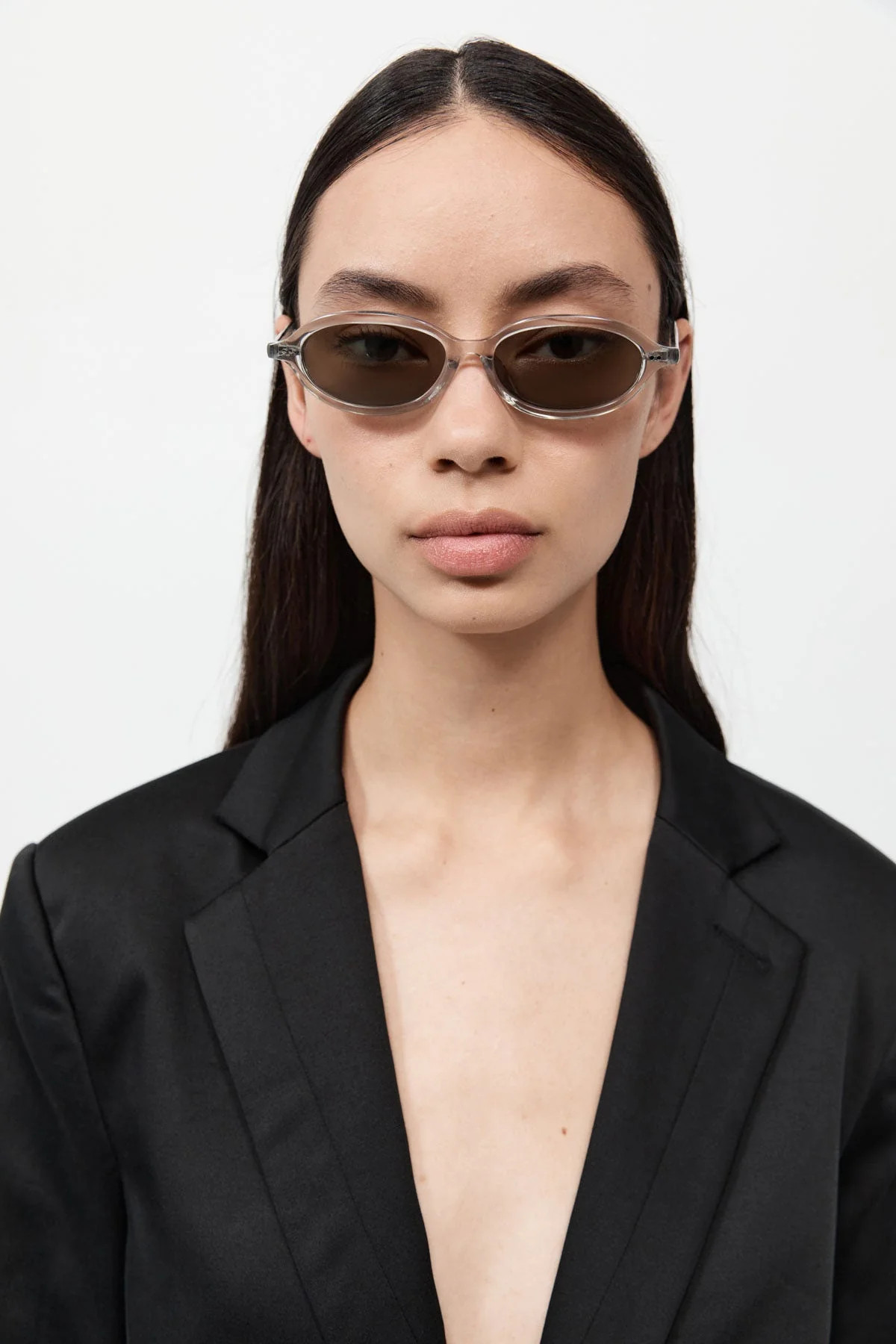 90s Slim Oval Sunglasses - Smoke | St. Agni (US, UK, EU)