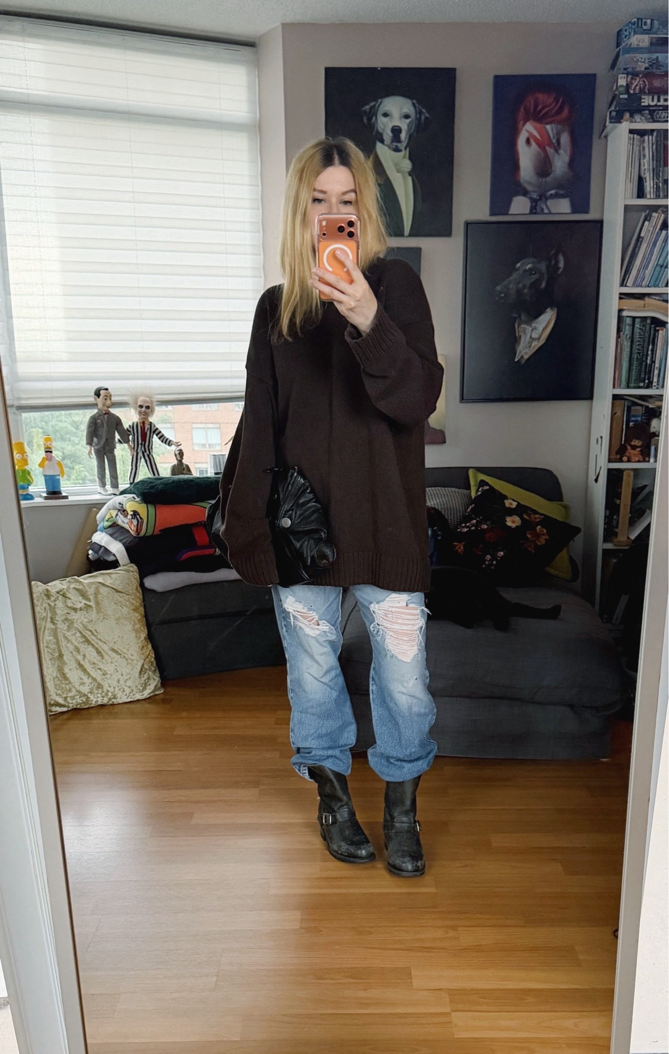 Relaxed early fall vibes. This sweater is probably one of the best purchases I’ve made at the Gap for years. I bought it last year and they are so good that they brought them back in even more colours this year. 100% heavyweight cotton. I’m wearing a medium tall because I wanted more length to it even though I’m short. I probably would have done better with a small-tall though. I just hate returning shit. 

Jeans and clutch are vintage/preloved, and boots are 15 years old.
.
.
.
.

https://liketk.it/6nKxA

#LTKcanada #LTKfall #LTKstyletip
