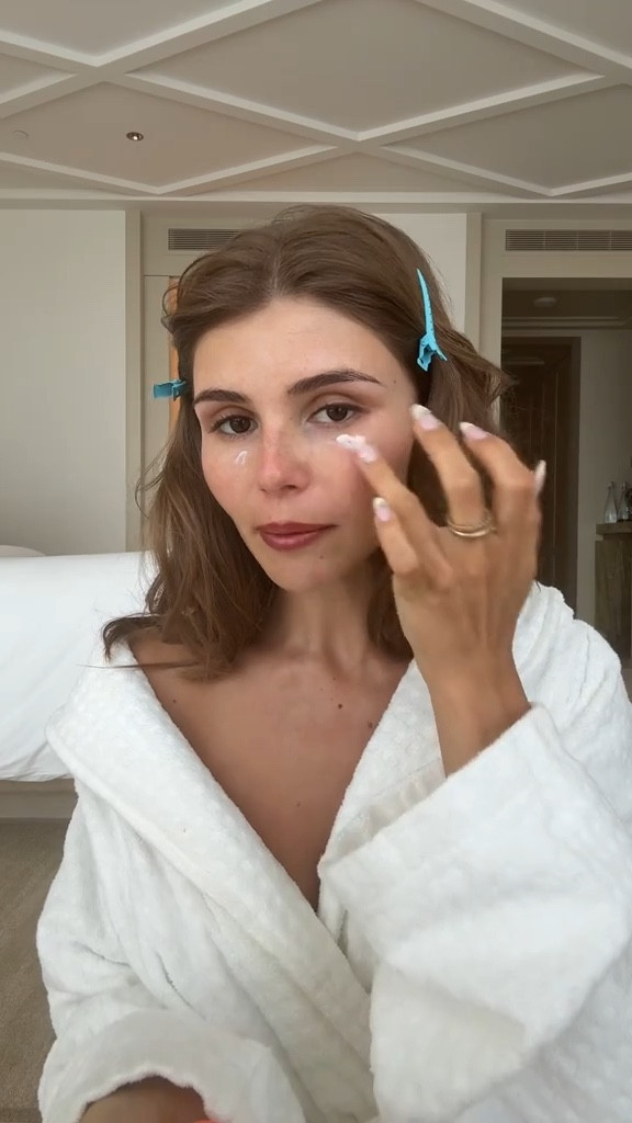 get ready w me in Miami for the Gisou pop up ✨💕

#LTKWatchNow #LTKBeauty