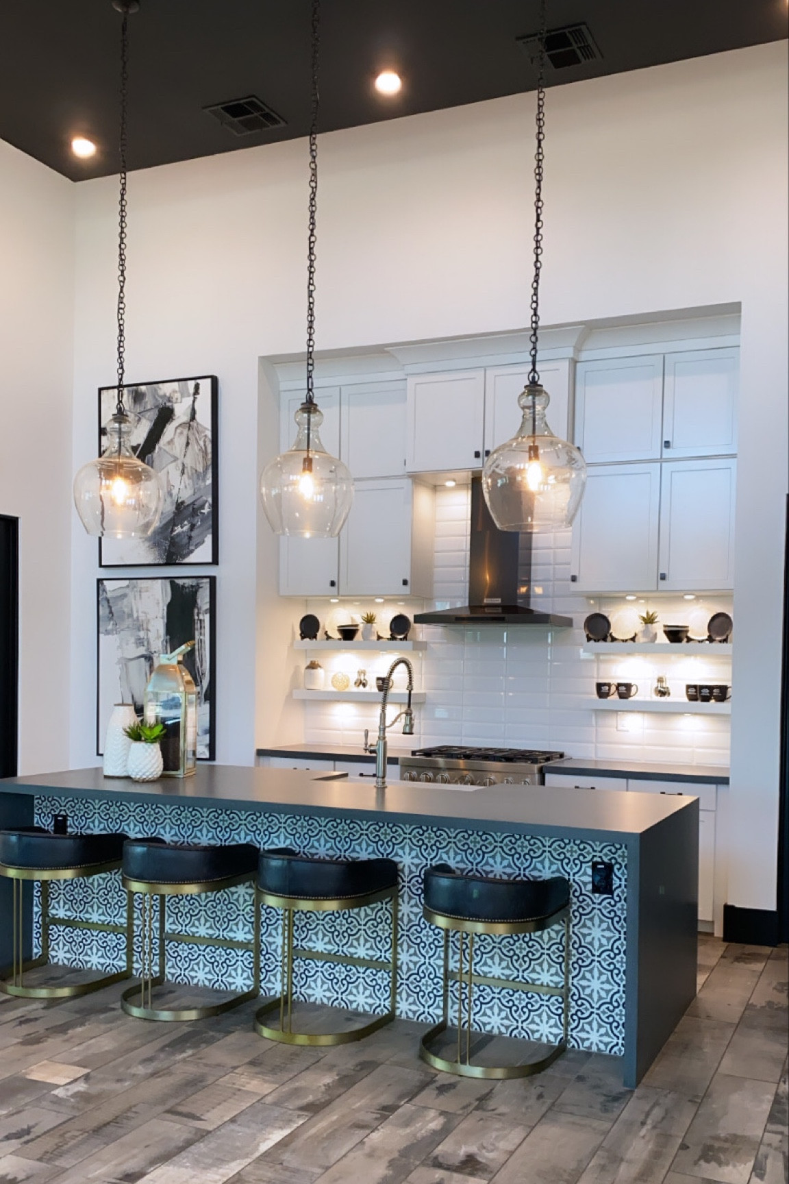 Kitchen Model in Queen Creek, AZ.

#LTKhome #LTKfamily #LTKSeasonal