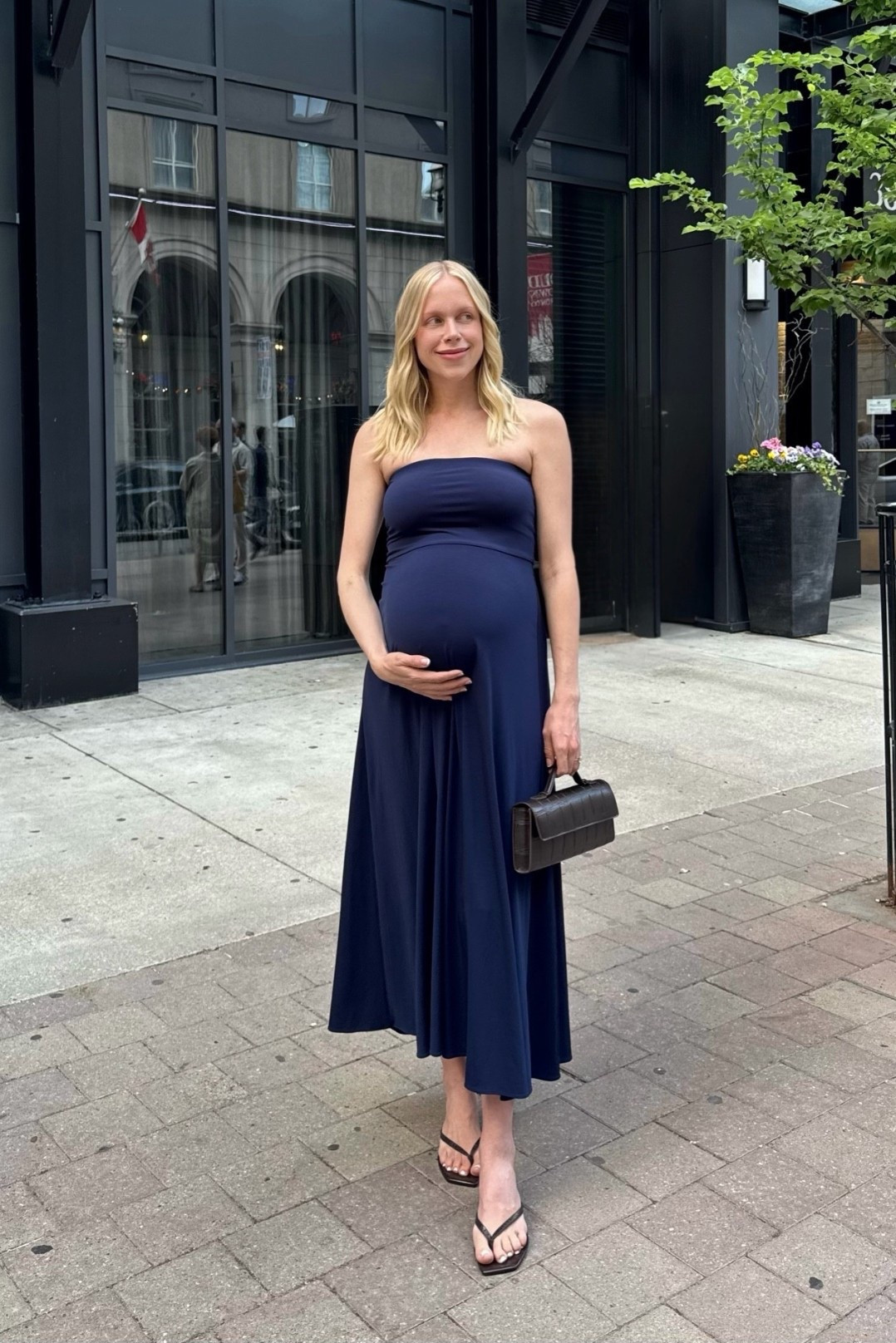 comfortable Ralph Lauren jersey dress 💙

#LTKmaternity #LTKdatenight #LTKshoes